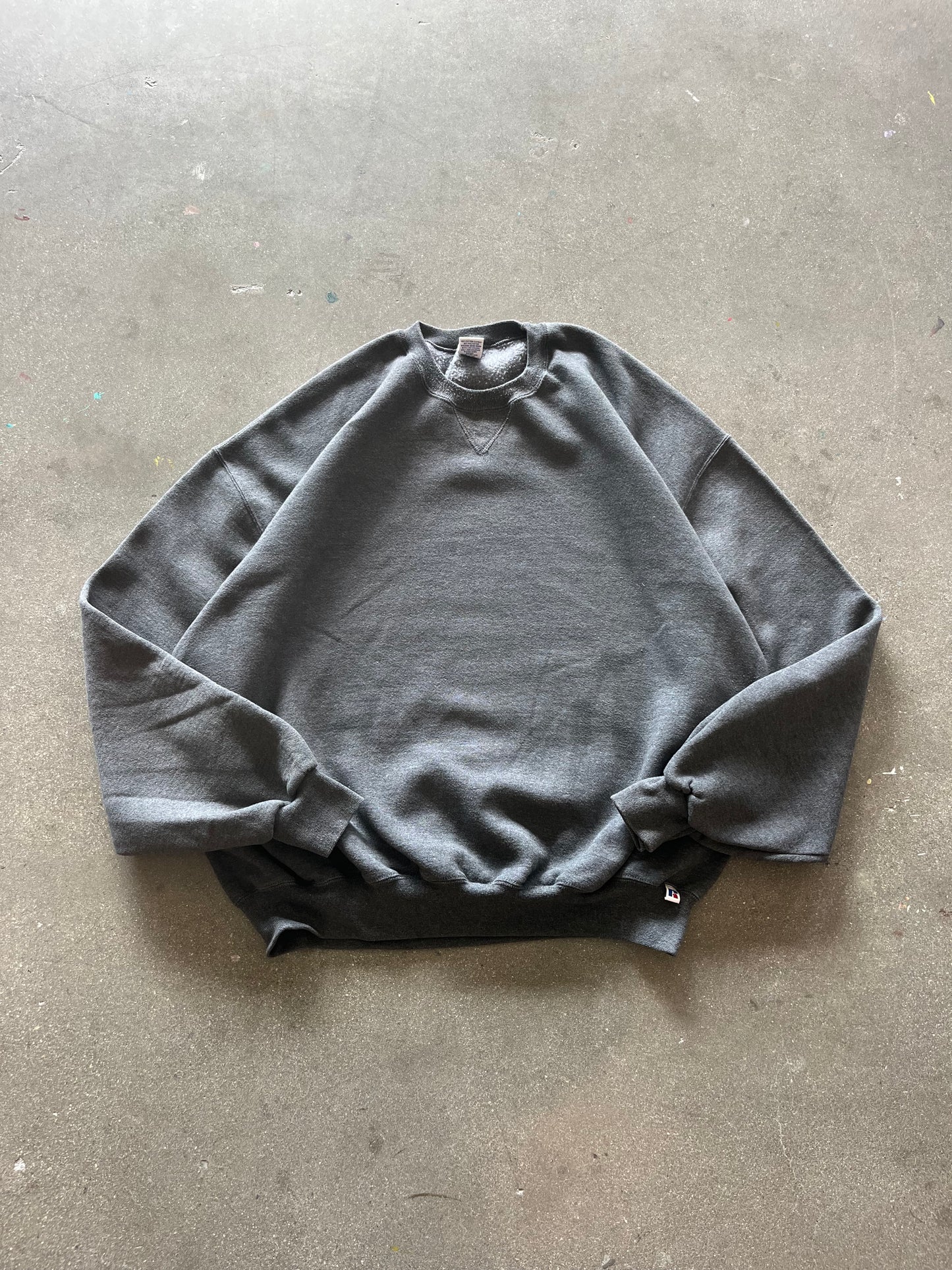 90’S CHARCOAL GRAY RUSSELL ATHLETIC CREWNECK - BOXY XXL