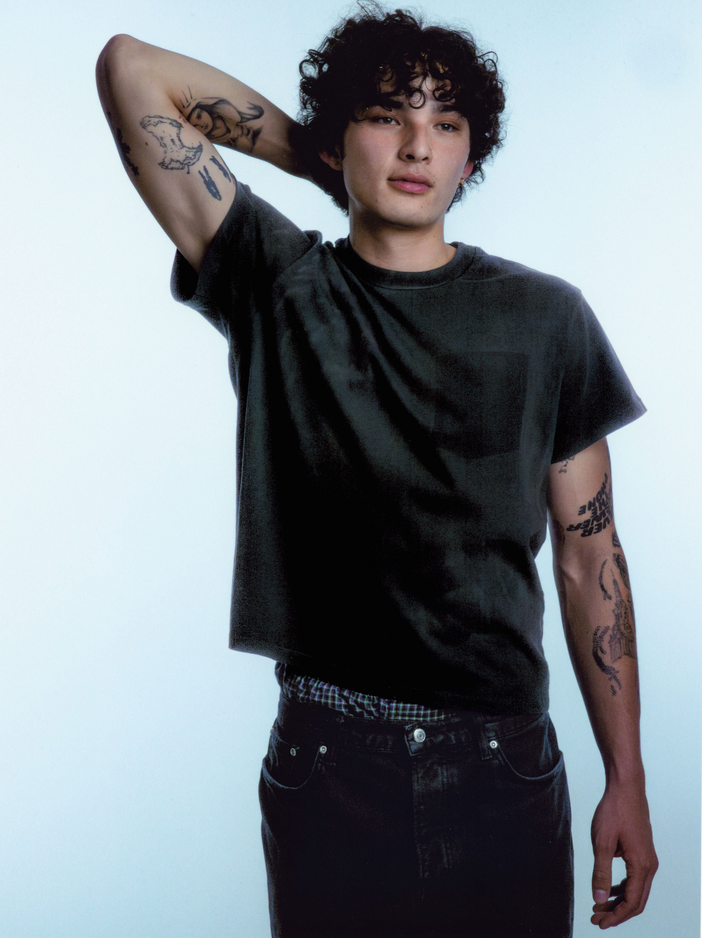 BLACK GHOST POCKET TEE