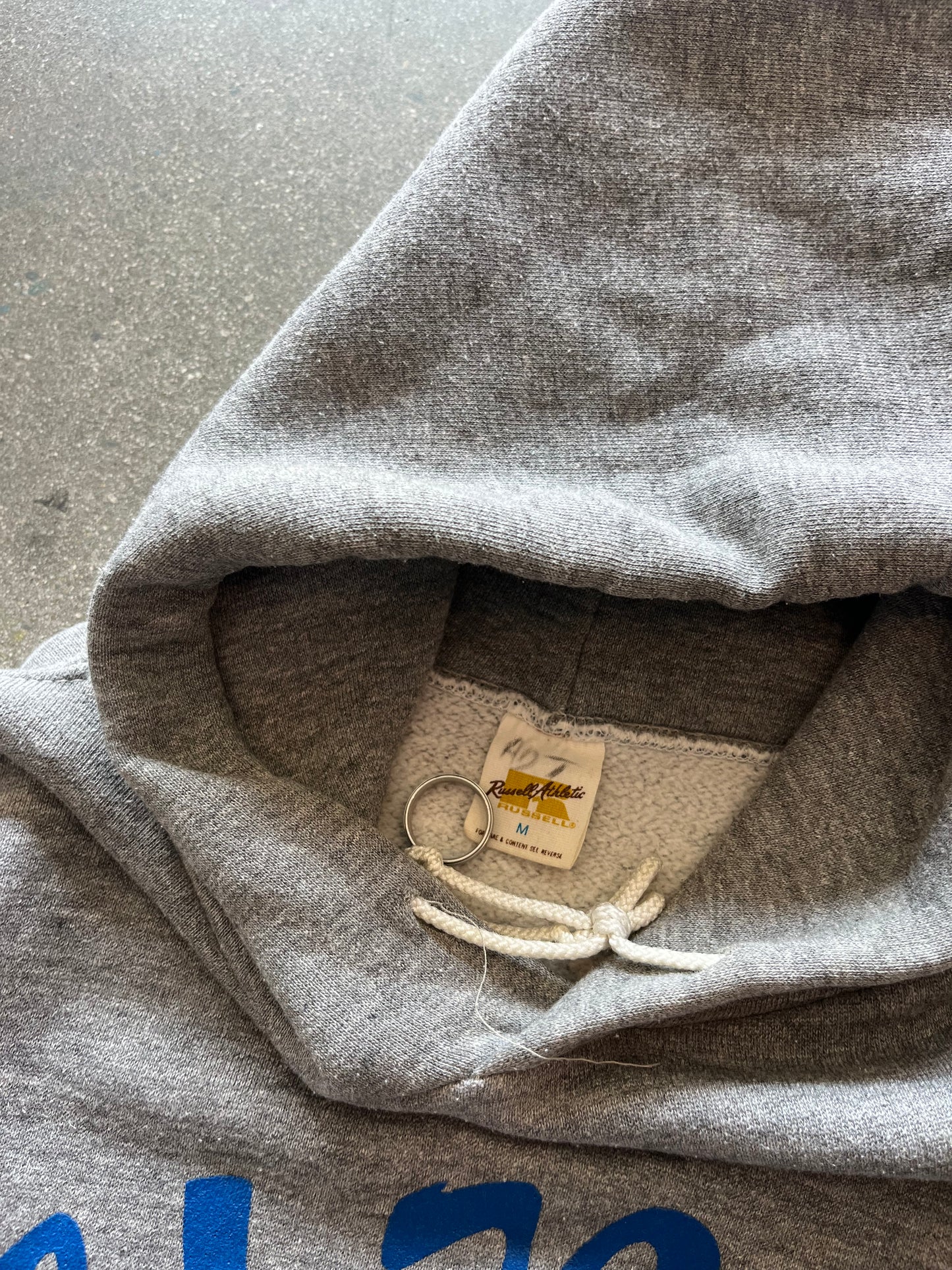 70’S HEATHER GRAY “UNR WOMENS BASKETBALL” RUSSELL HOODIE - BOXY M
