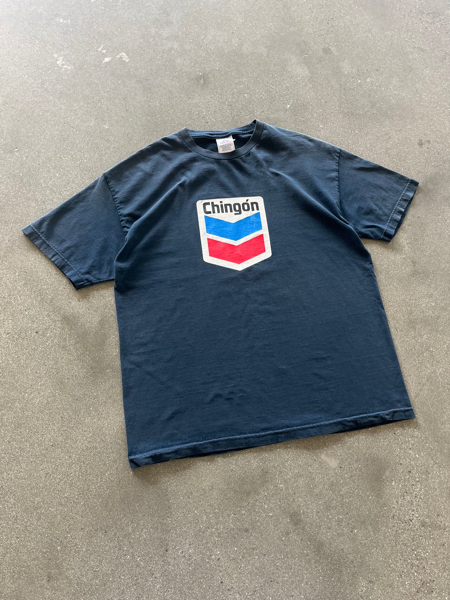 2000’S “CHINGÓN” CHEVRON PARODY TEE - L