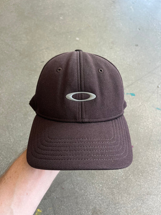 2000’S CHOCOLATE BROWN OAKLEY HAT - ONE SIZE