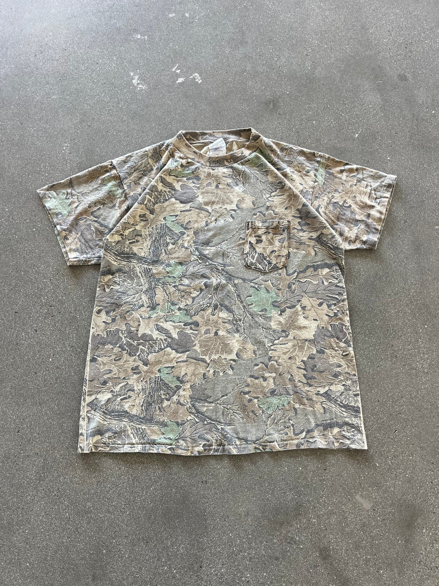 90’S REALTREE CAMO POCKET TEE - XL