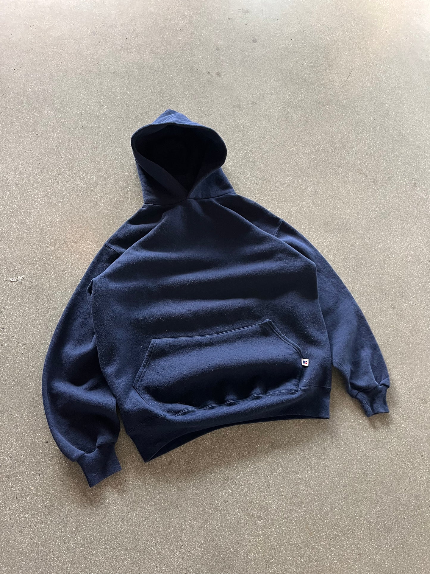 90’S NAVY BLUE RUSSELL ATHLETIC HOODIE - BOXY L