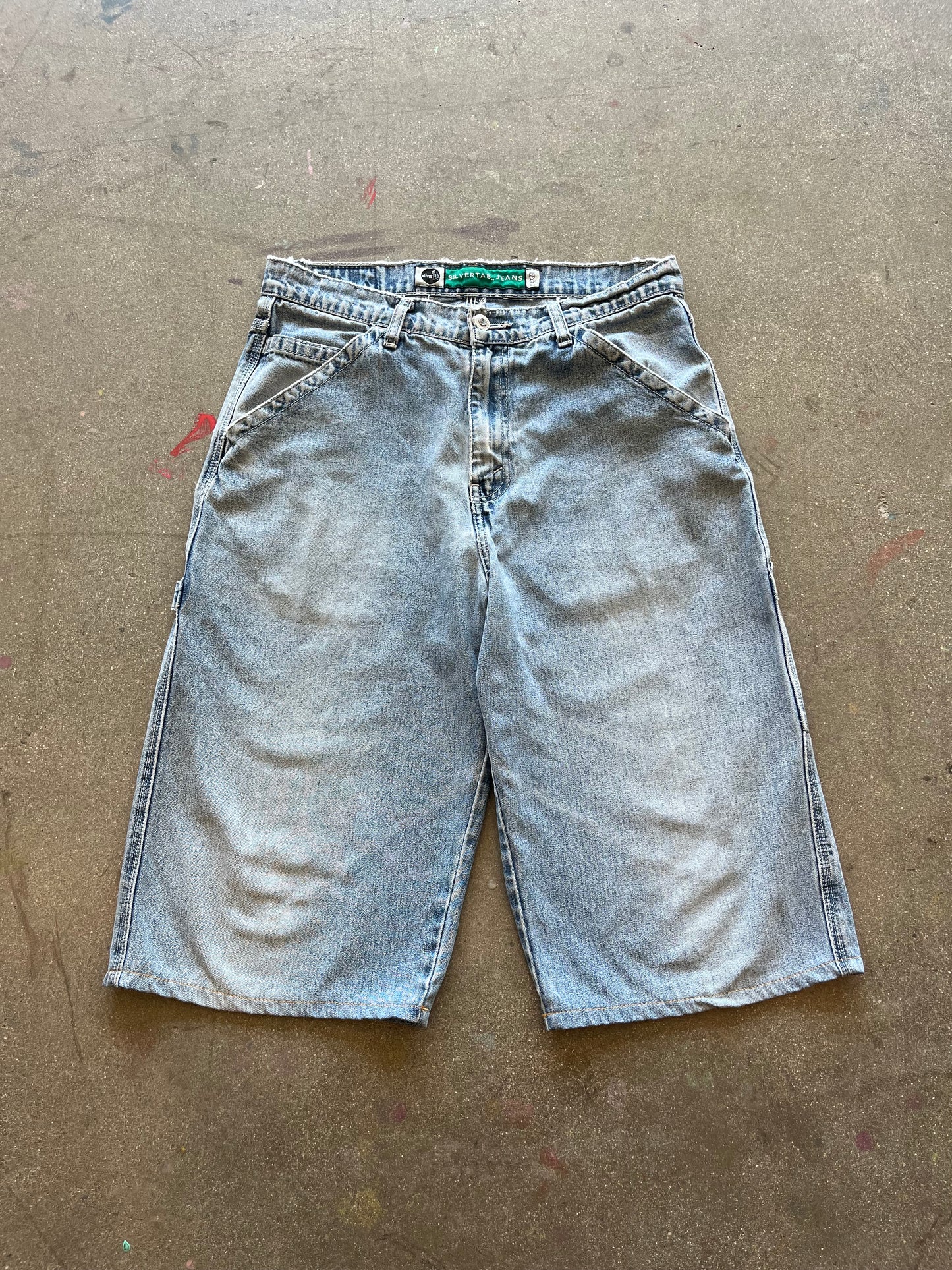90’S LIGHTWASH SILVERTAB JORTS - 32