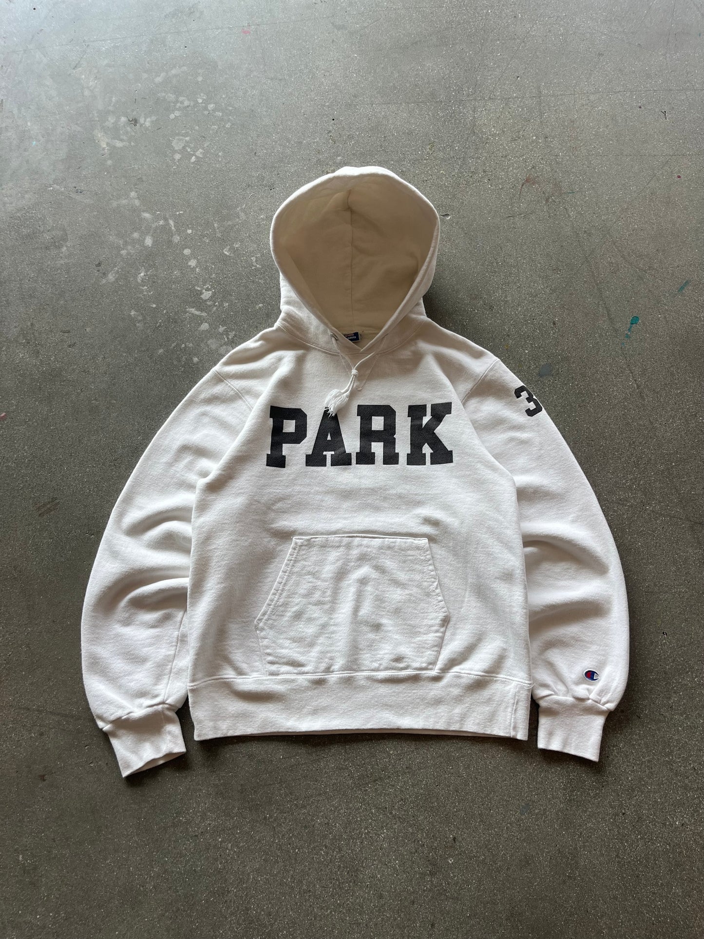 90’S IVORY “PARK” CHAMPION HOODIE - M