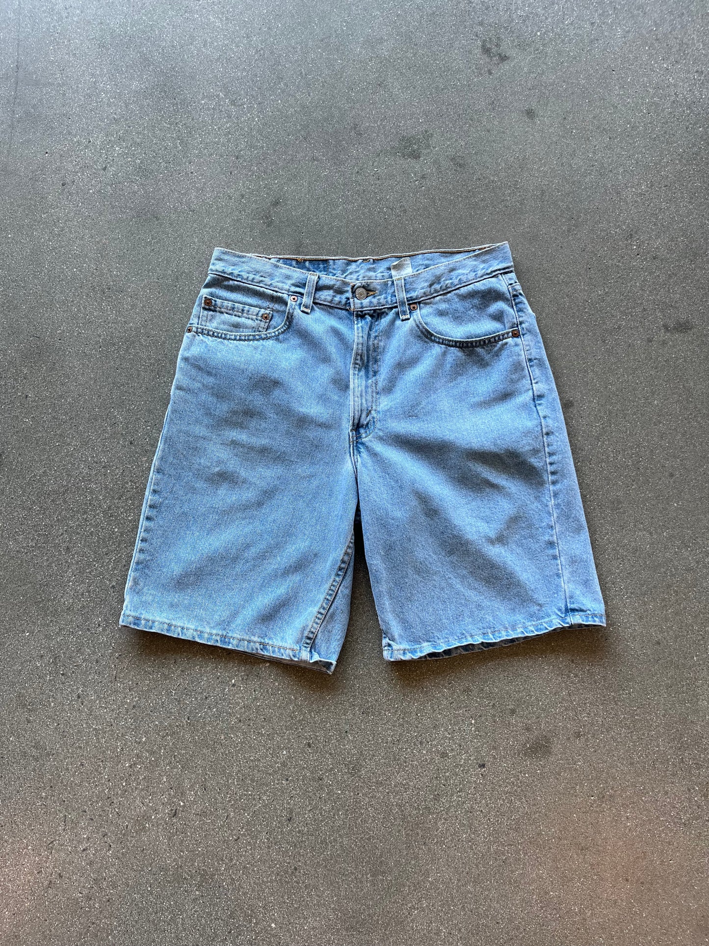 90’S LEVI’S 550 BAGGY JORTS - 34