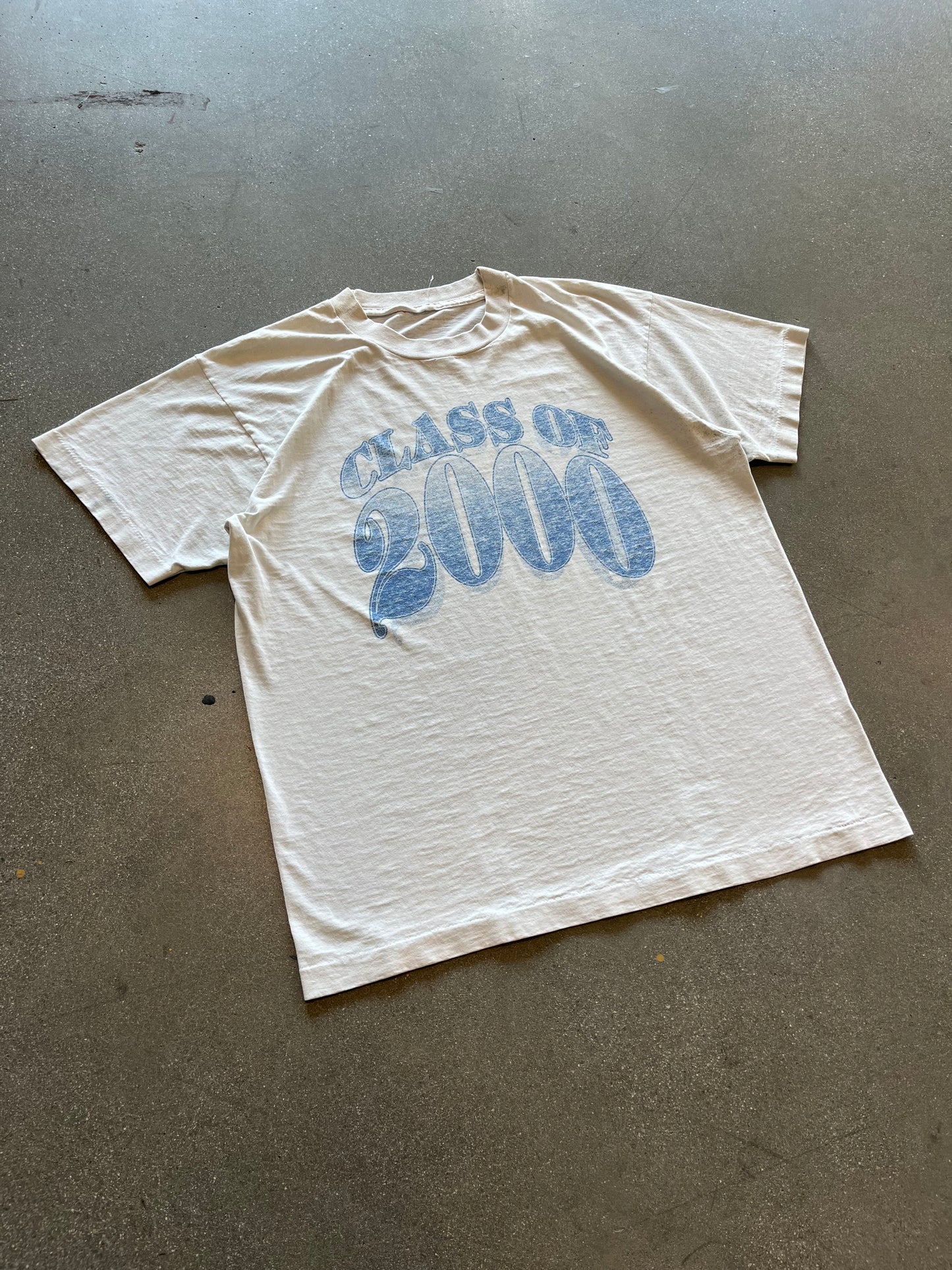 2000’S FADED “CLASS OF 2000” TEE - BOXY M/L