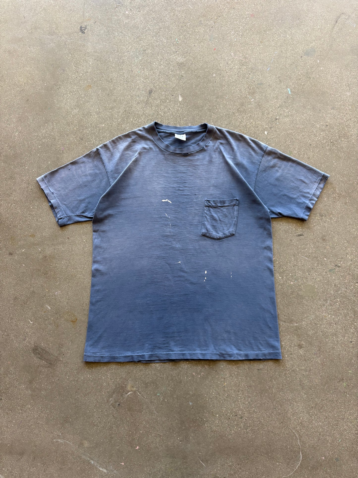 90’S FADED NAVY GAP POCKET TEE - L/XL