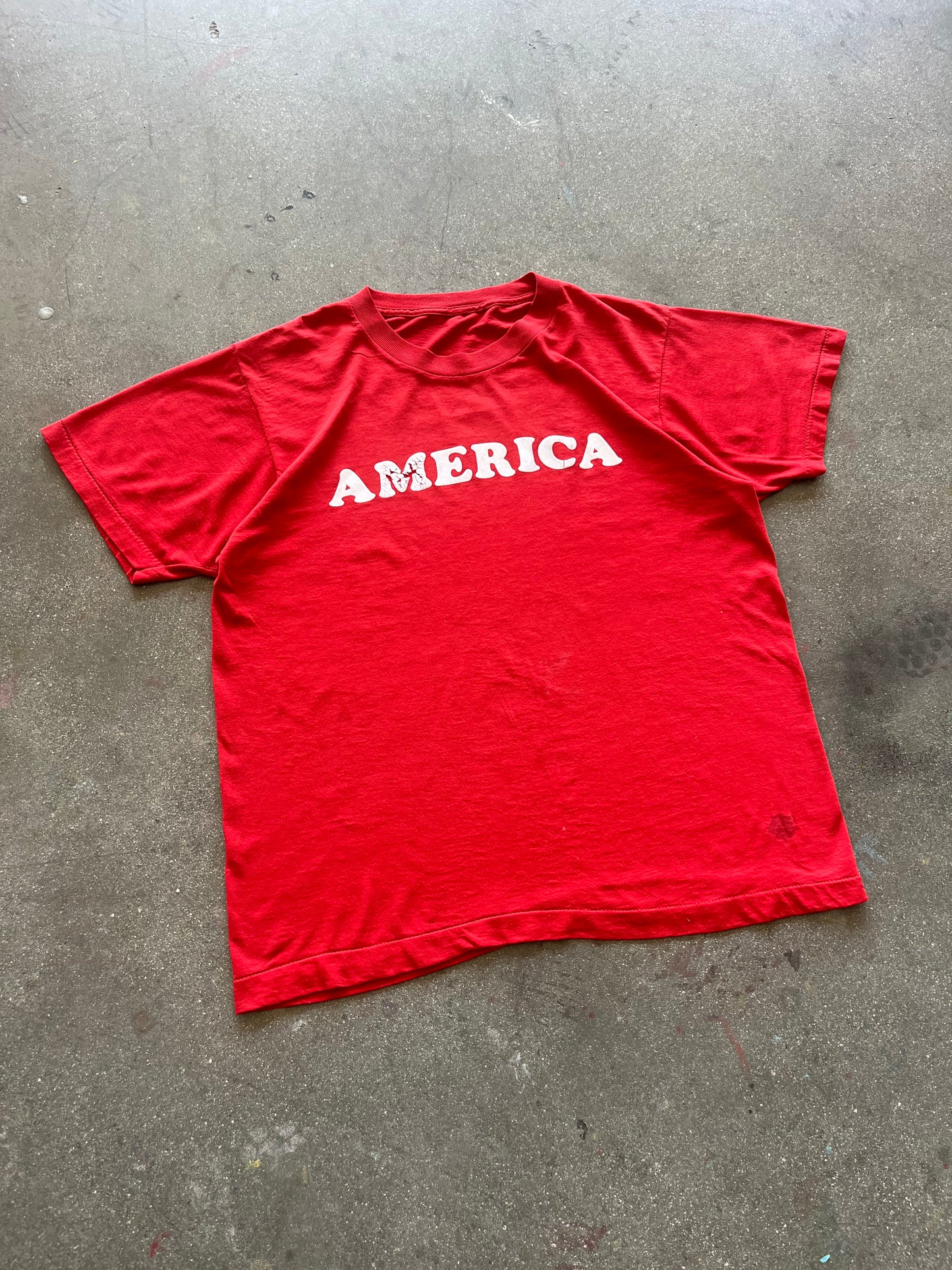 80’S RED “AMERICA” TEE - L