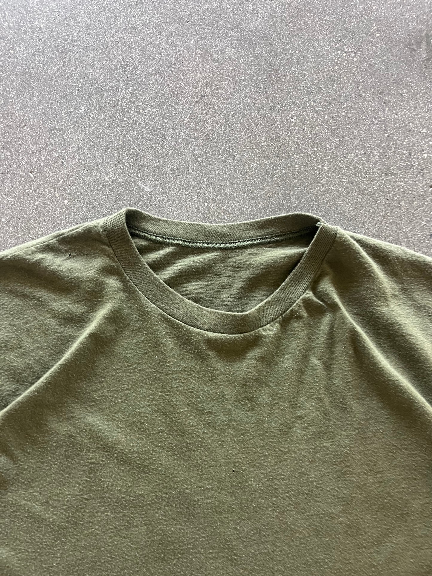 80’S MILITARY GREEN BLANK TEE - L/XL