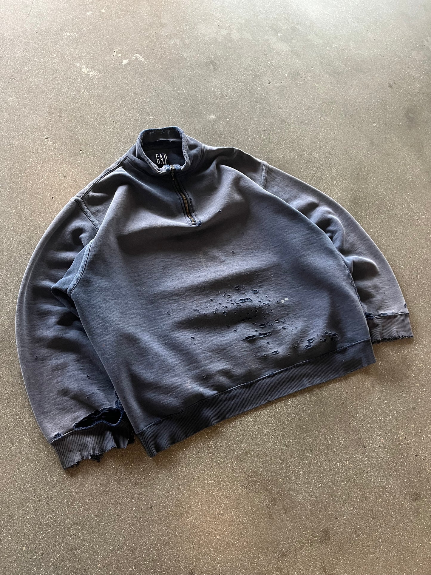 90’S DISTRESSED NAVY GAP QUARTER ZIP PULLOVER - BOXY L