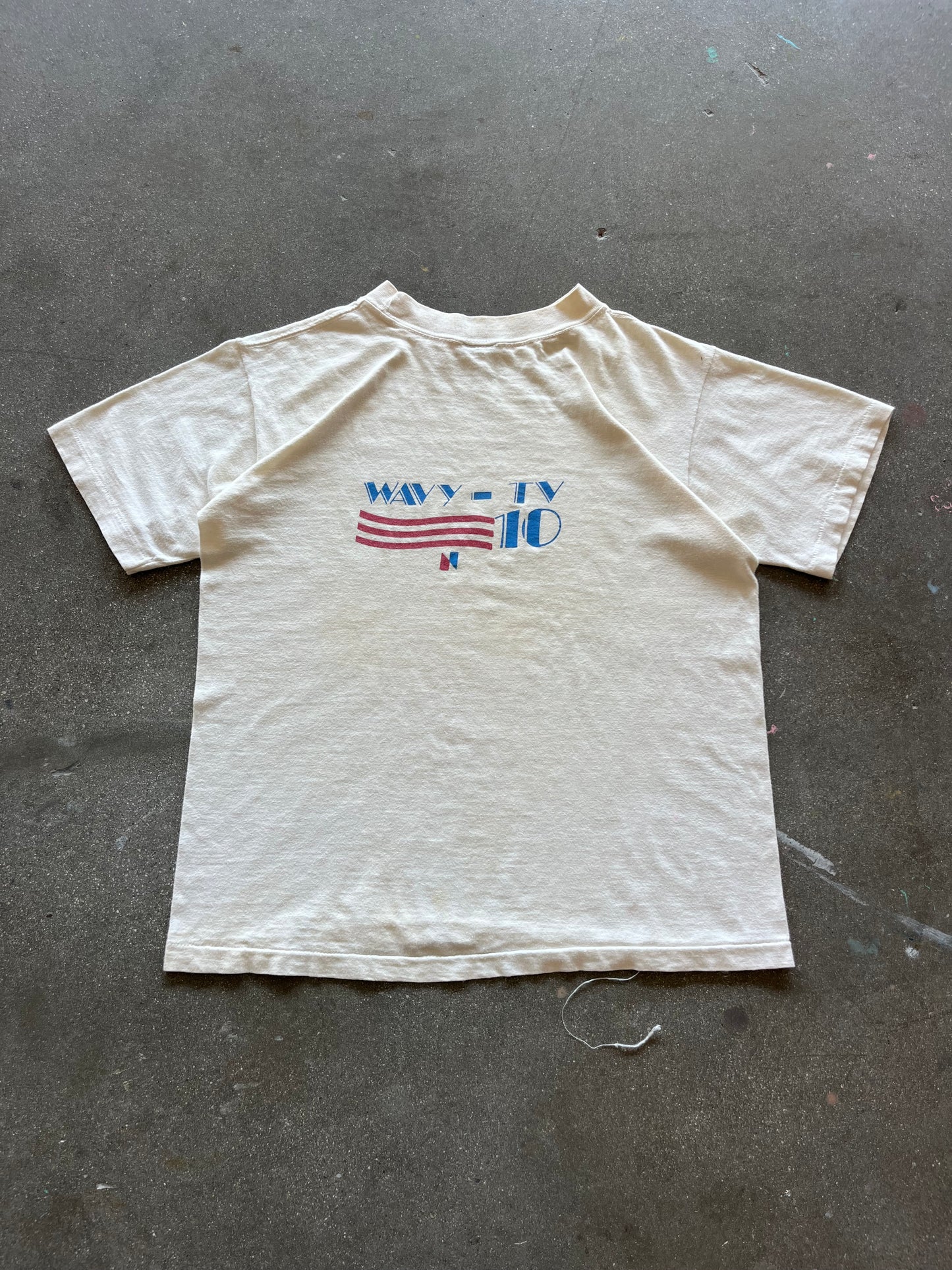 90’S IVORY “WAVY TV” TEE - S/M