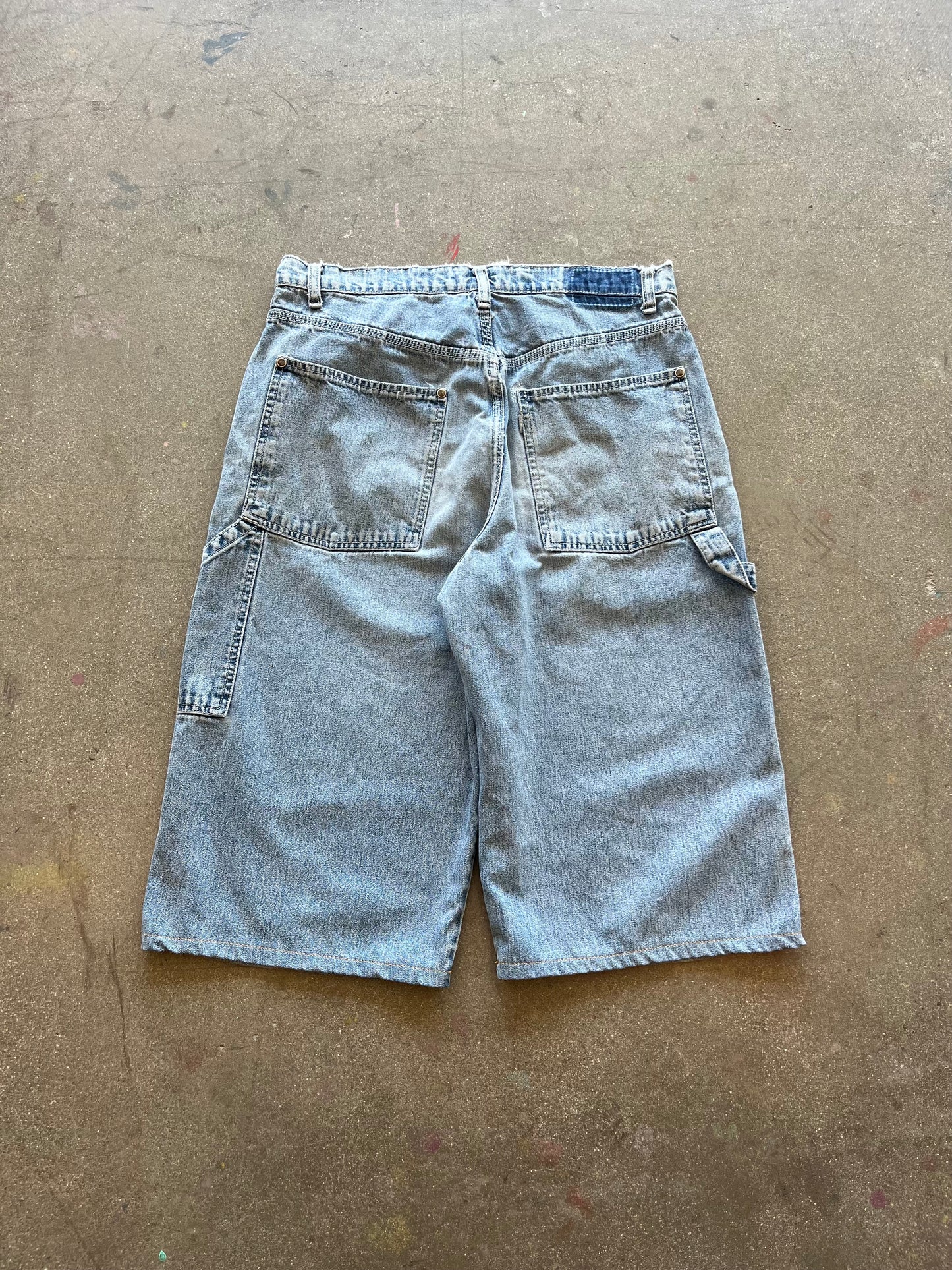 90’S LIGHTWASH SILVERTAB JORTS - 32