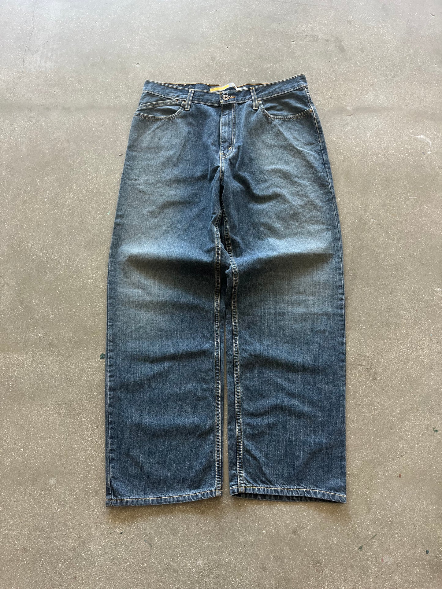 2000’S BAGGY DARK WASH LEVI’S SILVERTABS - 34