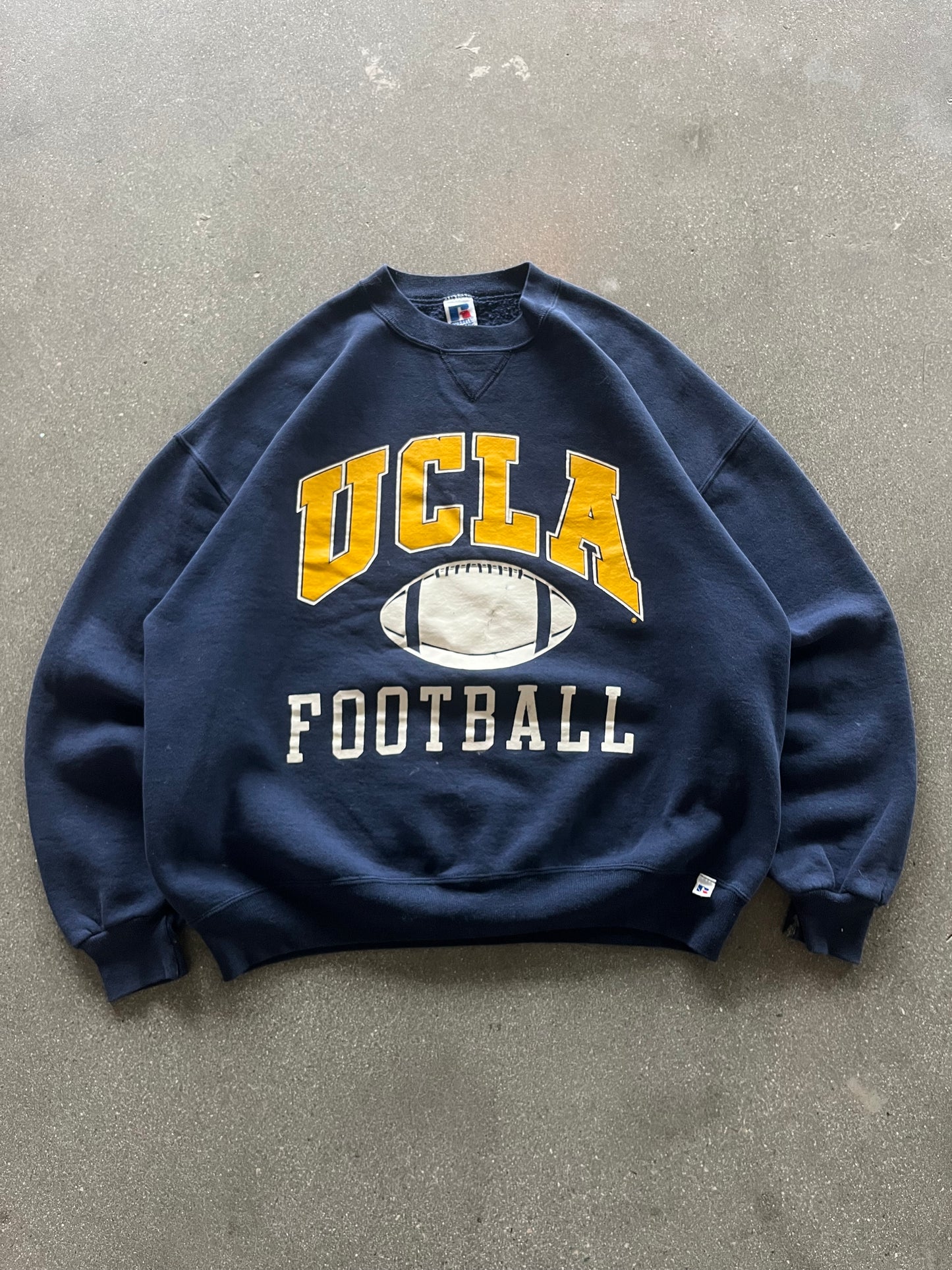 90’S NAVY “UCLA FOOTBALL” RUSSELL CREWNECK - BOXY L/XL