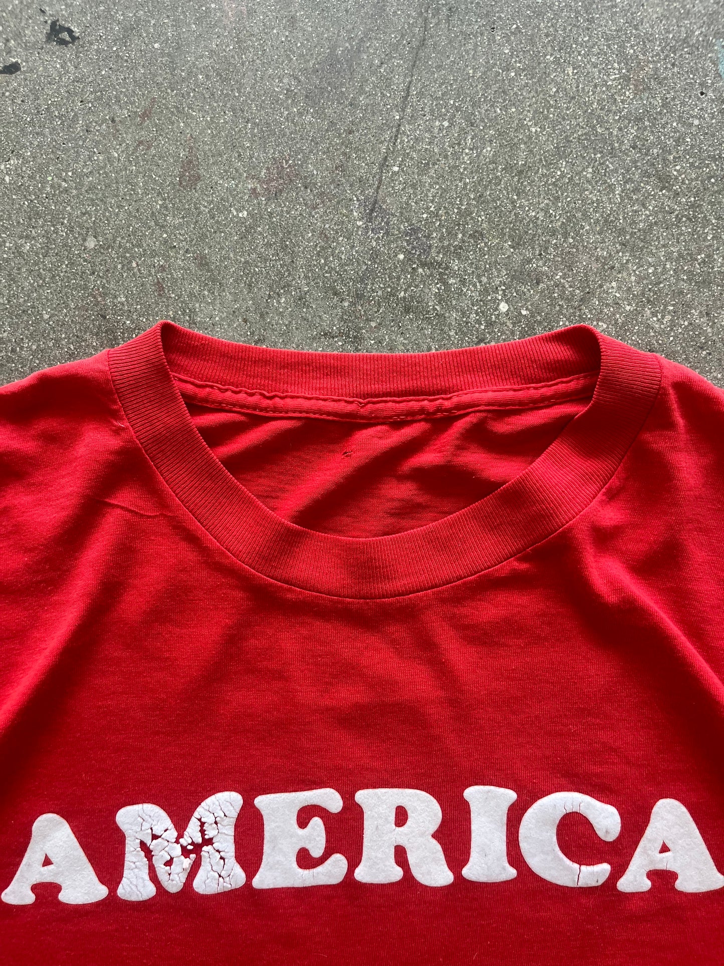 80’S RED “AMERICA” TEE - L