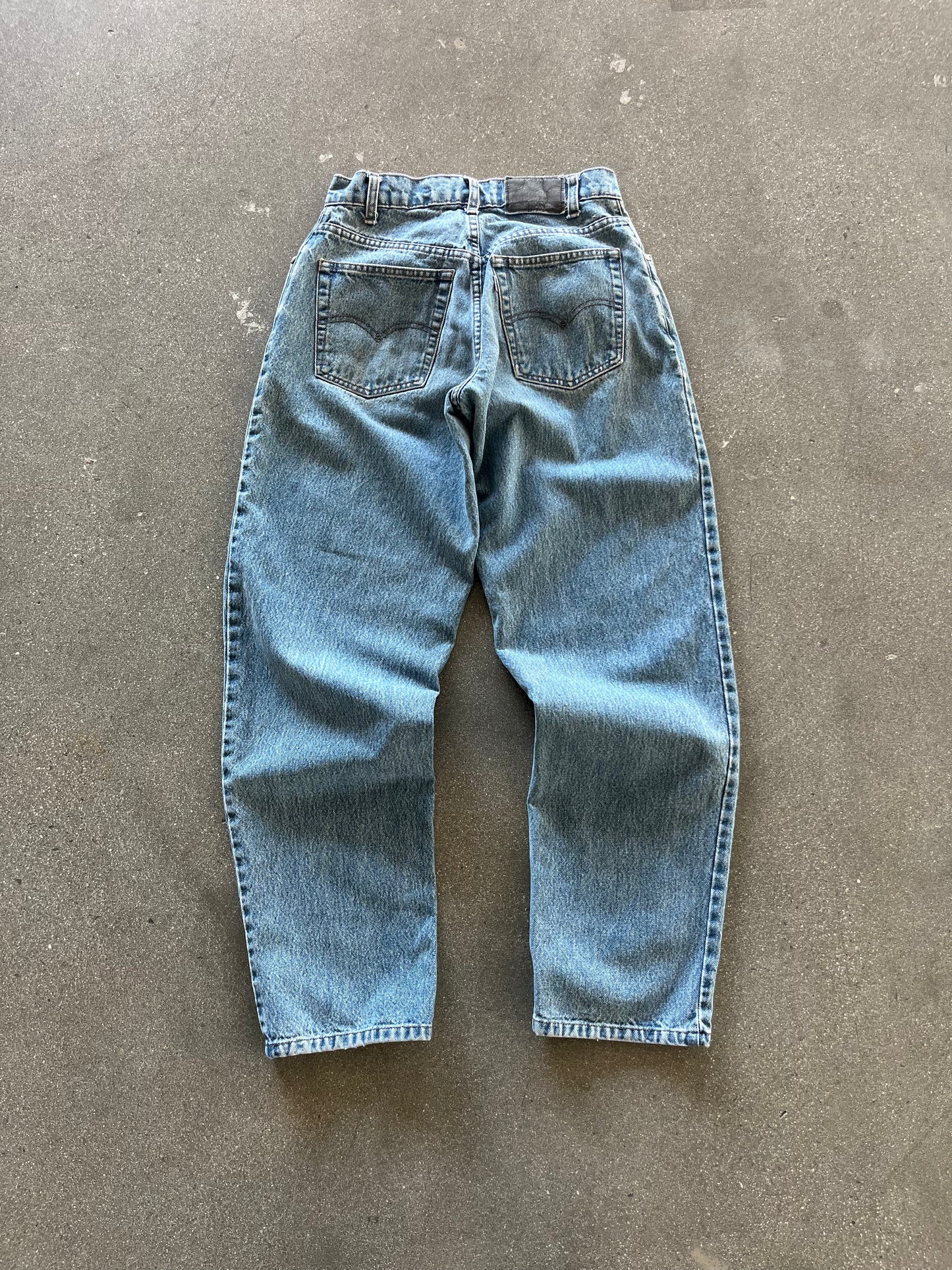 90’S “LOOSE” LEVI’S SILVERTABS - 30