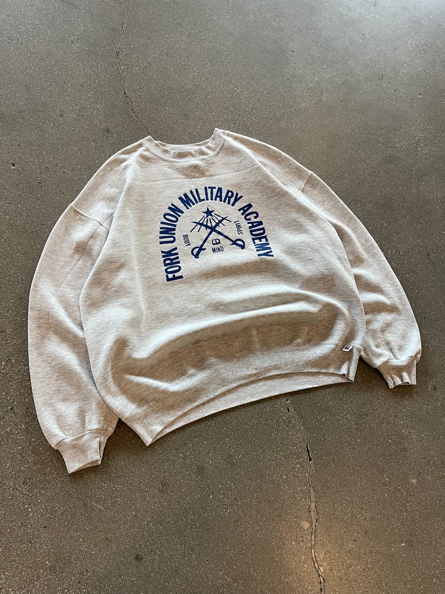 90’S GRAY MILITARY ACADEMY RUSSELL CREWNECK - BOXY XL
