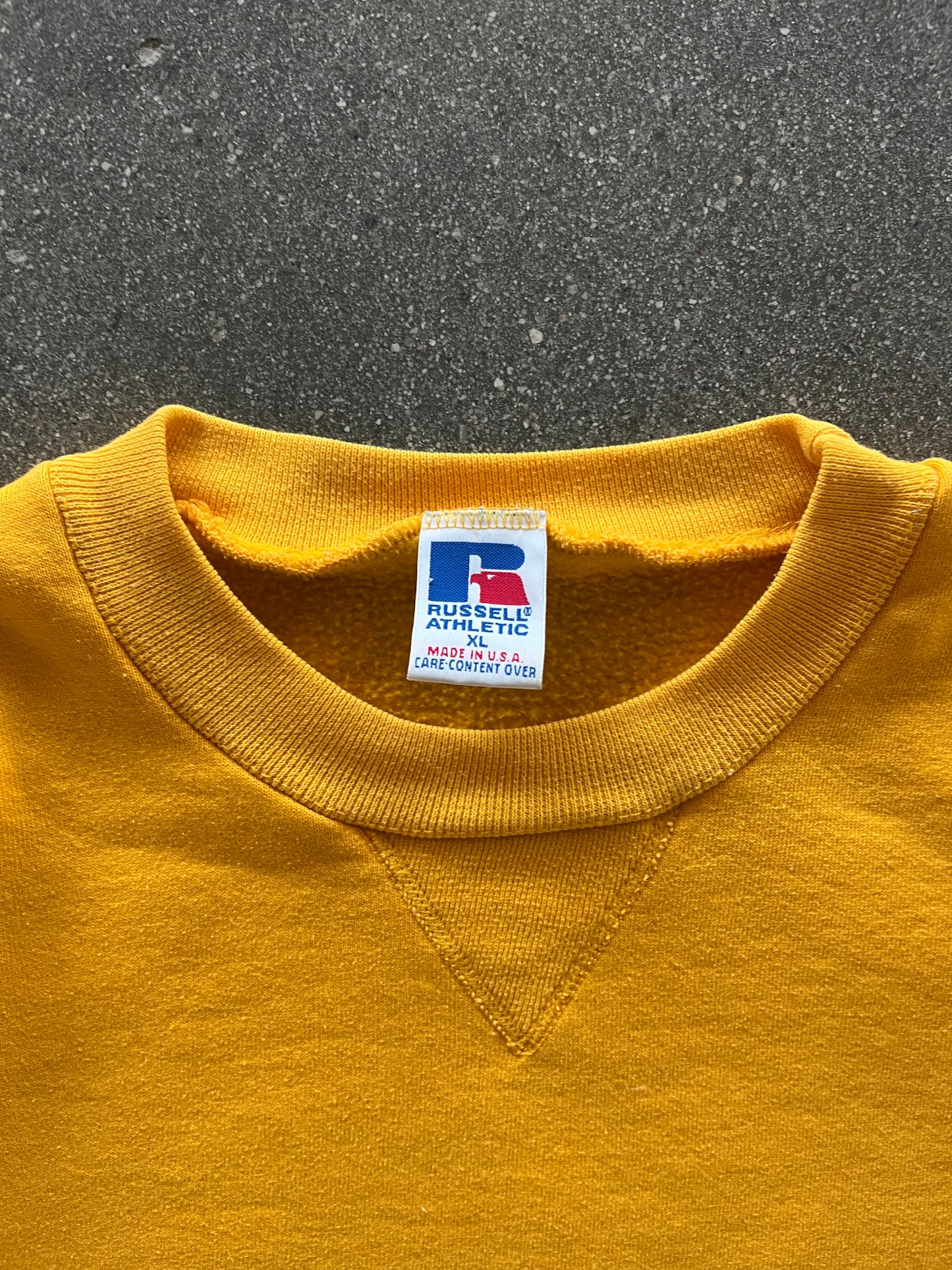 90’S PRIMARY YELLOW RUSSELL CREWNECK - BOXY L/XL