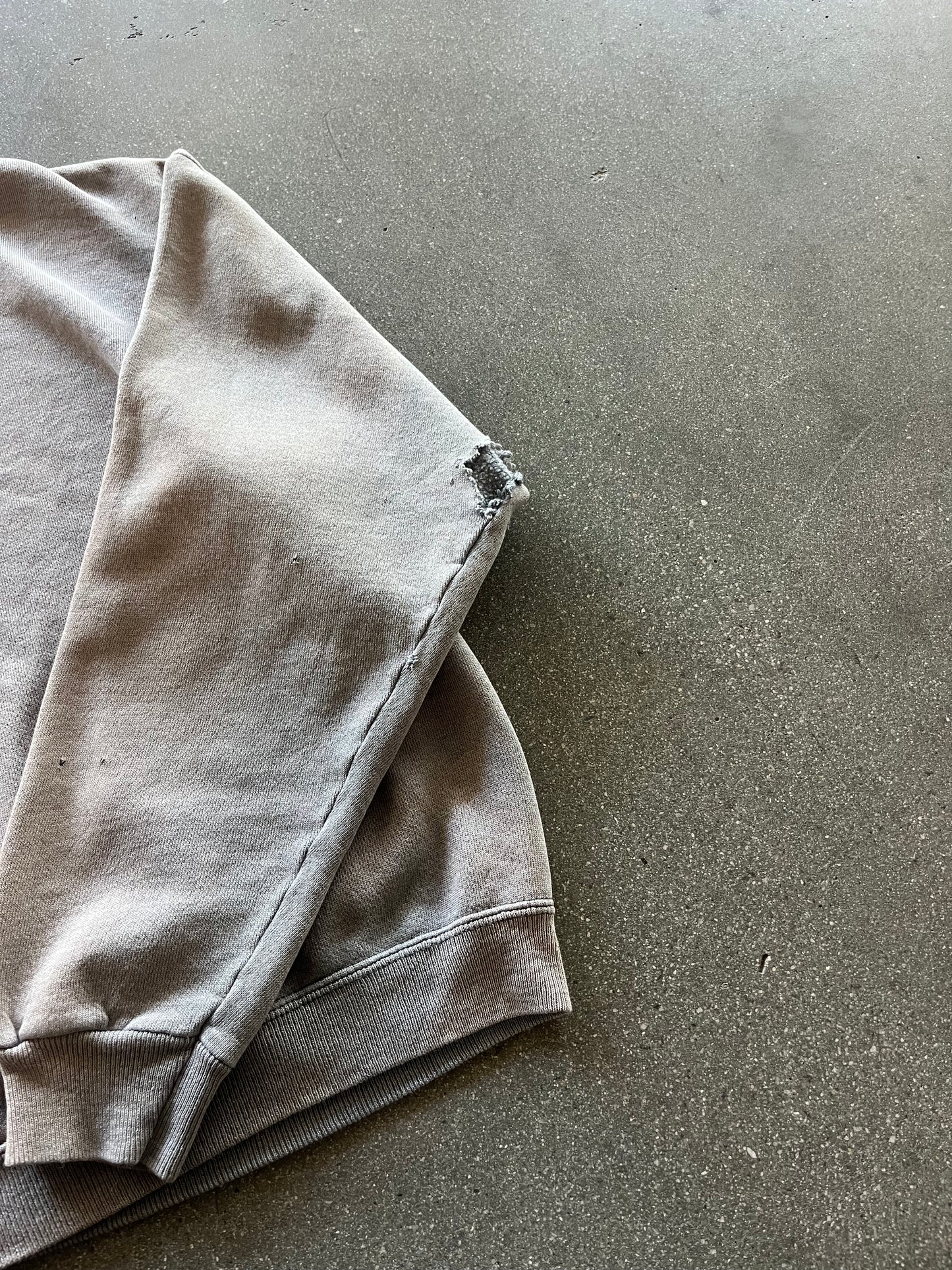 80’S SUNFADED CHARCOAL CREWNECK - BOXY M
