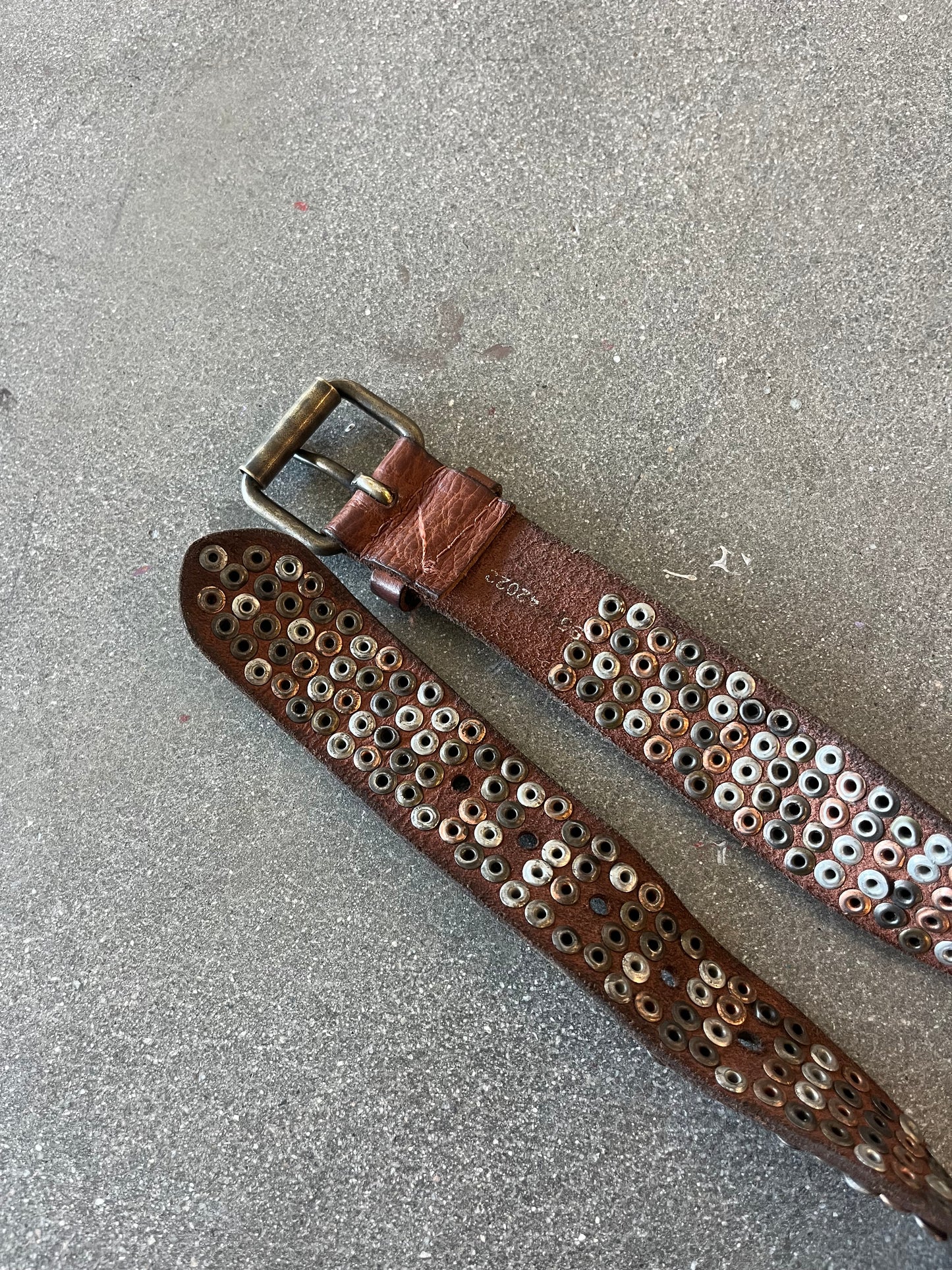 70’S BROWN LEATHER TRIM STUDDED BELT - 33-36