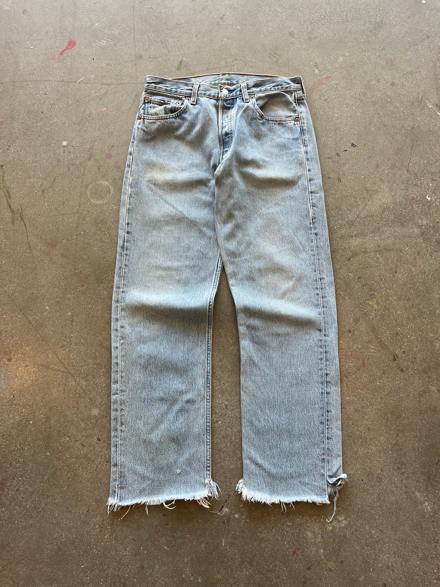 90’S LIGHT WASH CUTOFF 501 LEVI’S - 31