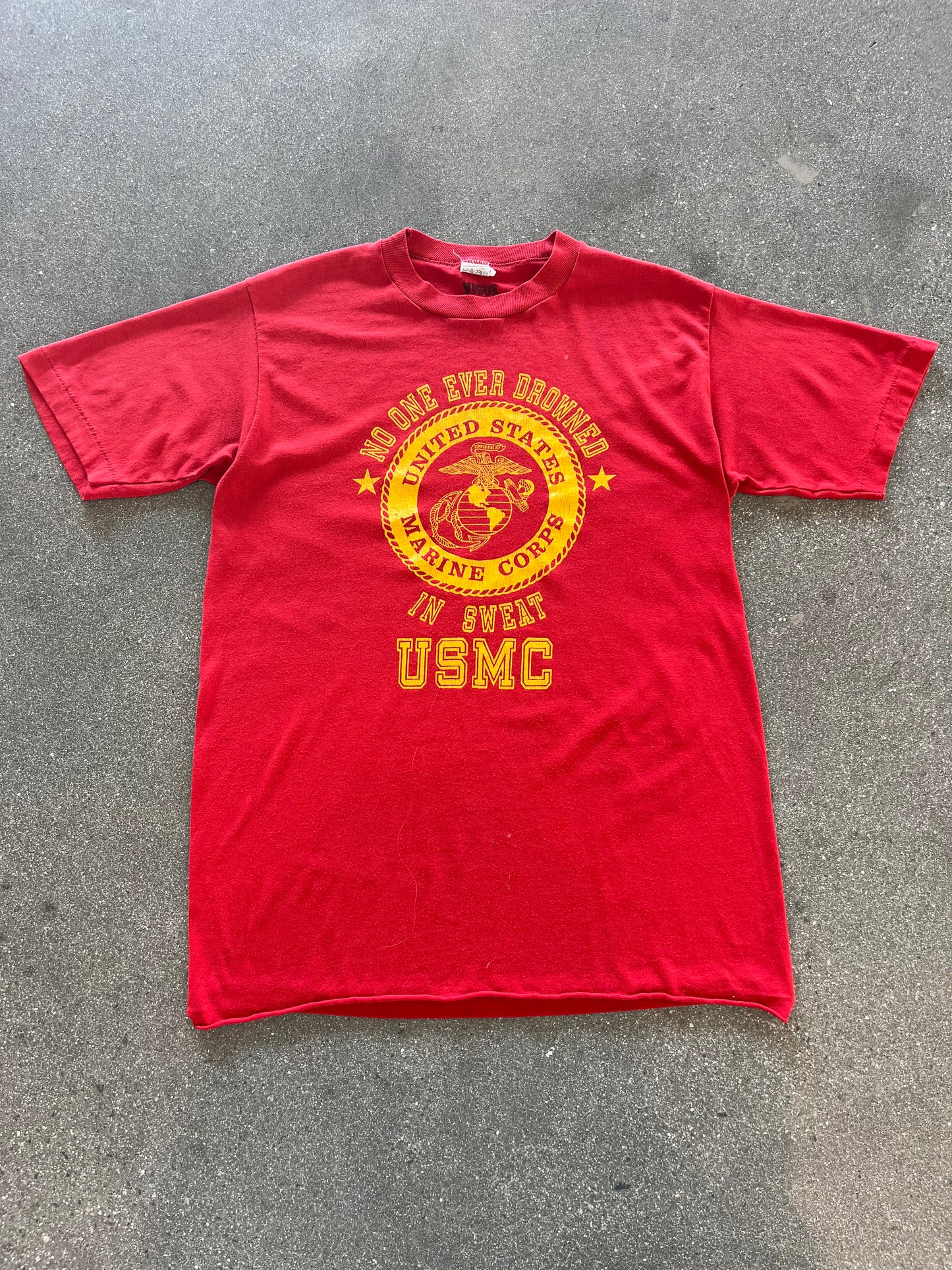 90’S “NO ONE EVER DROWNING IN SWEAT” USMC TEE - M