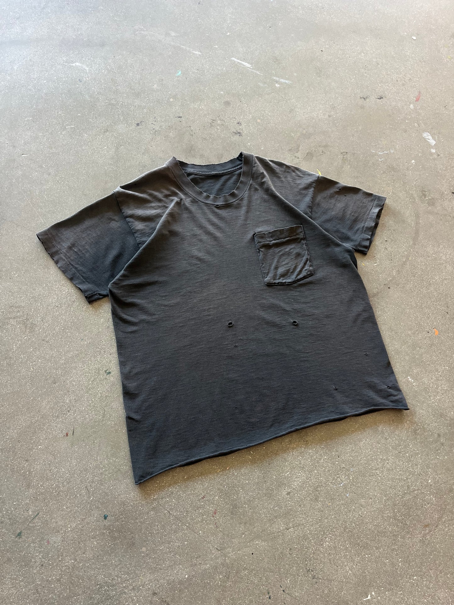 90’S DISTRESSED SUNFADED BLACK SELVEDGE POCKET TEE - BOXY M
