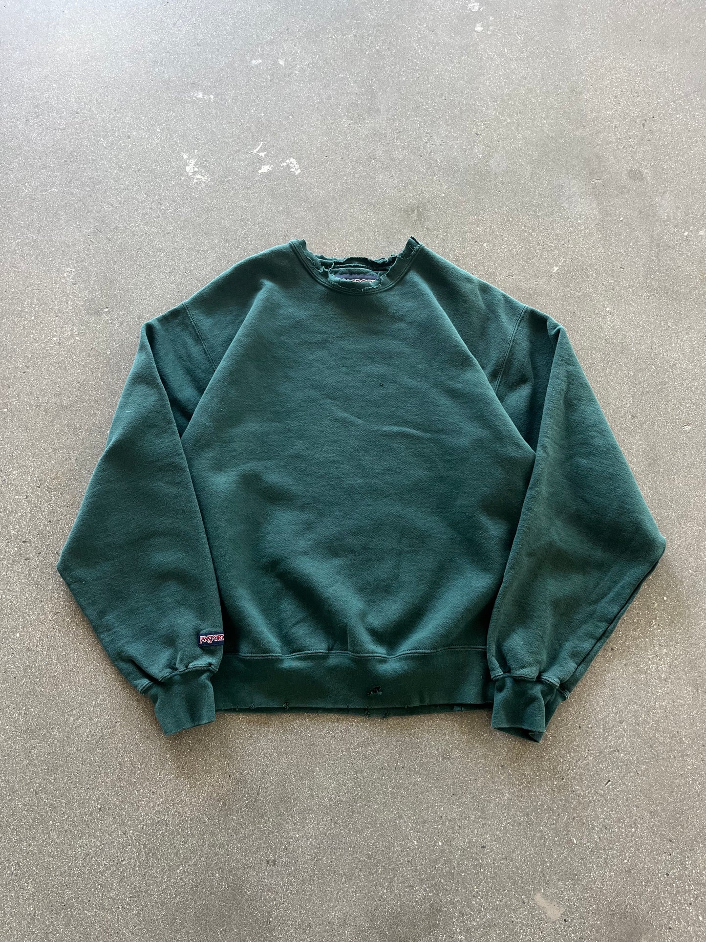 90’S FOREST GREEN DISTRESSED CREWNECK - BOXY M