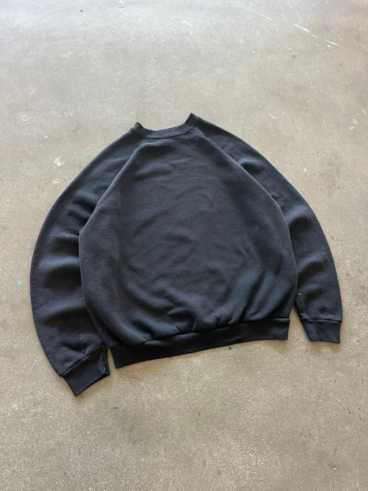 90’S BLACK RAGLAN BLANK CREWNECK - BOXY M
