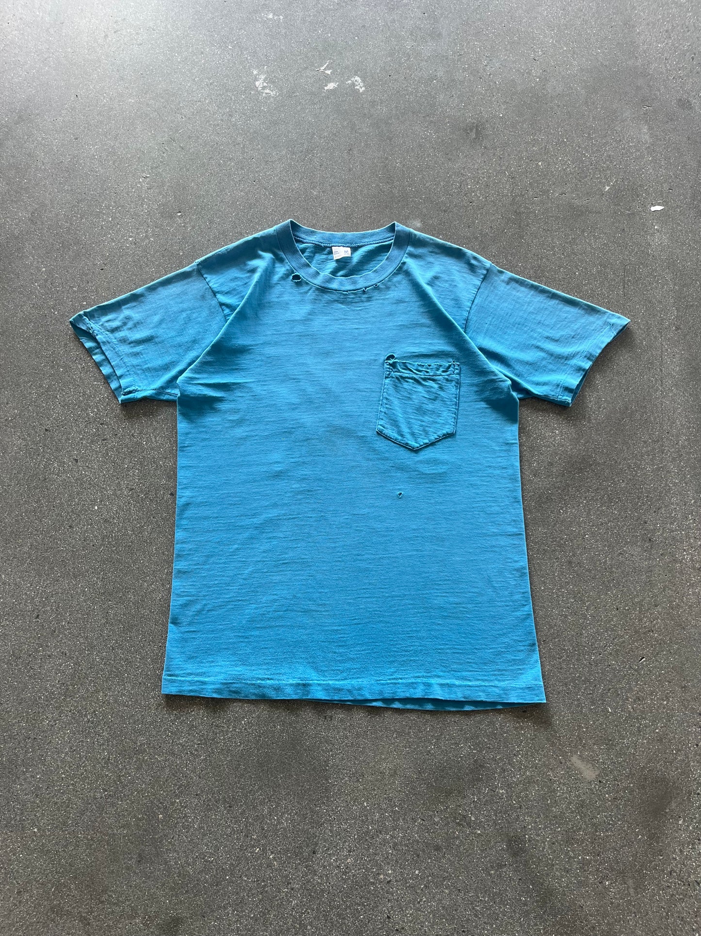 70’S THRASHED BLUE POCKET TEE - M
