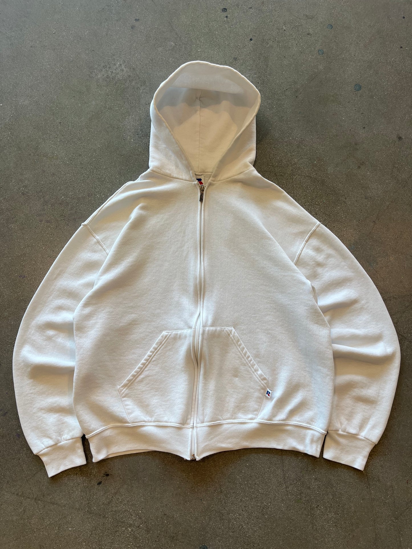 90’S IVORY WHITE RUSSELL ATHLETIC ZIP UP HOODIE - BOXY L
