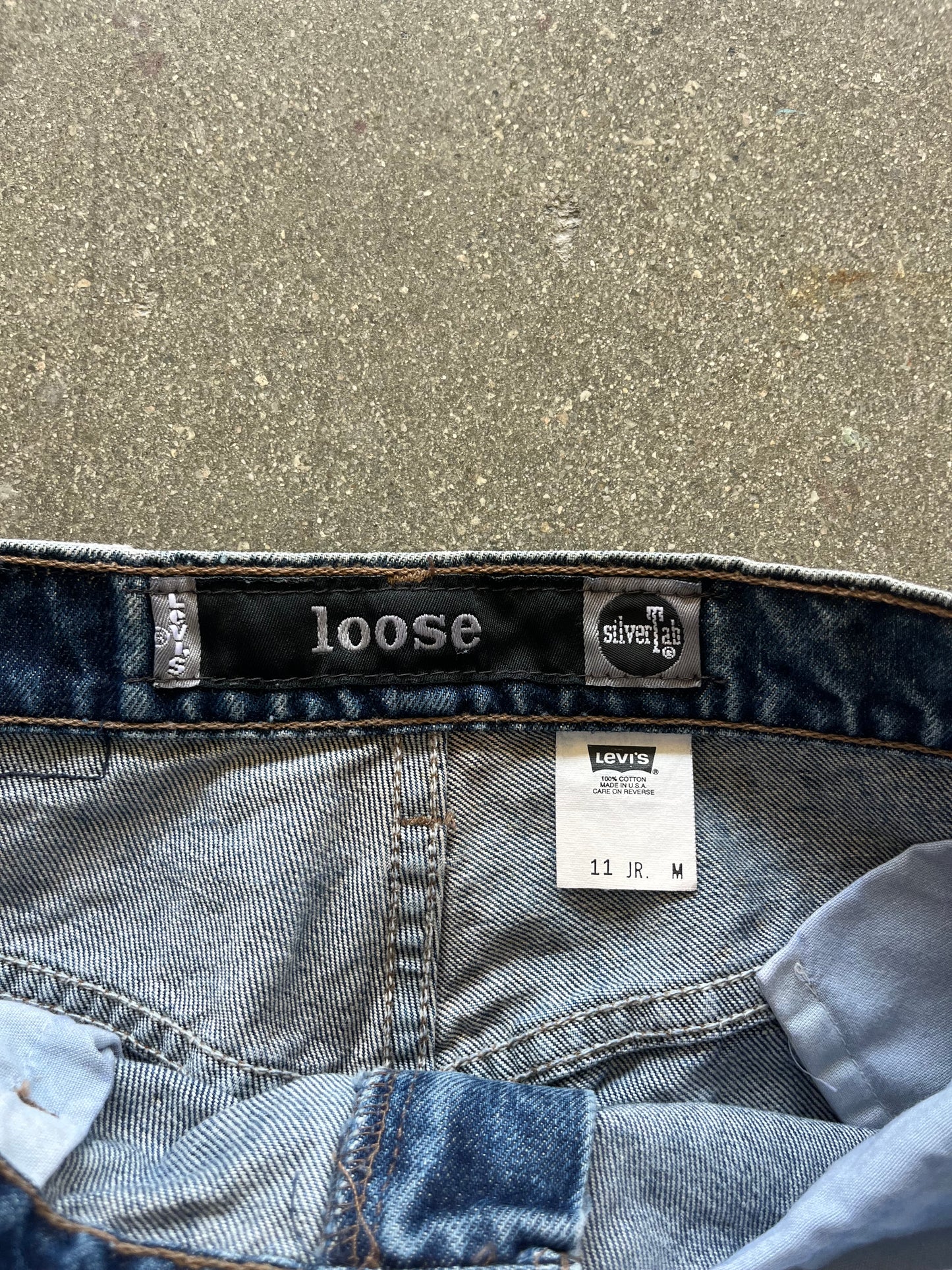 90’S WIDE LEG LEVI’S SILVERTAB JEANS - 32