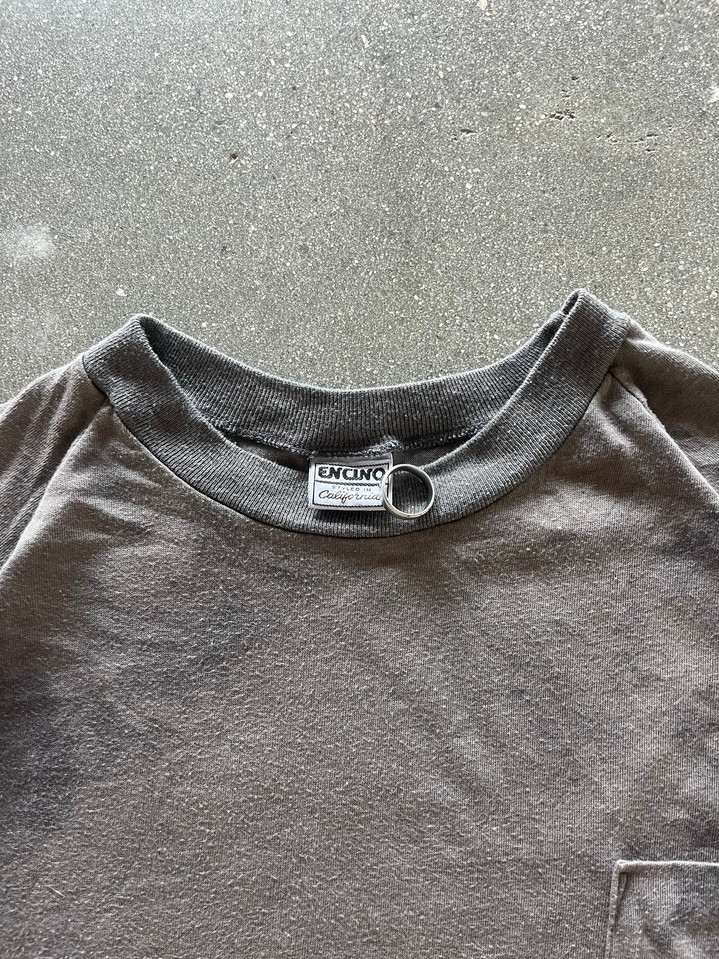80’S SUNFADED CHARCOAL RAGLAN POCKET TEE - BOXY M