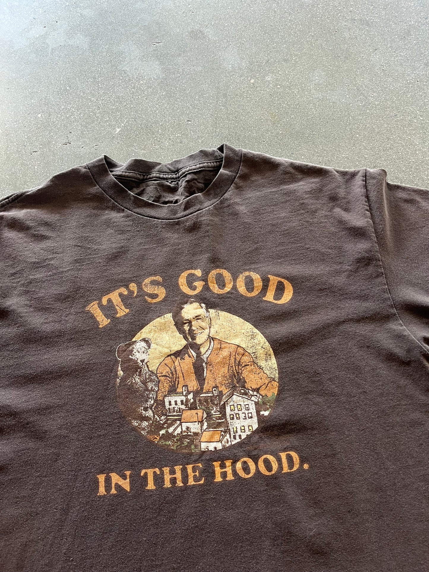 2000’S “IT’S GOOD IN THE HOOD.” TEE - L