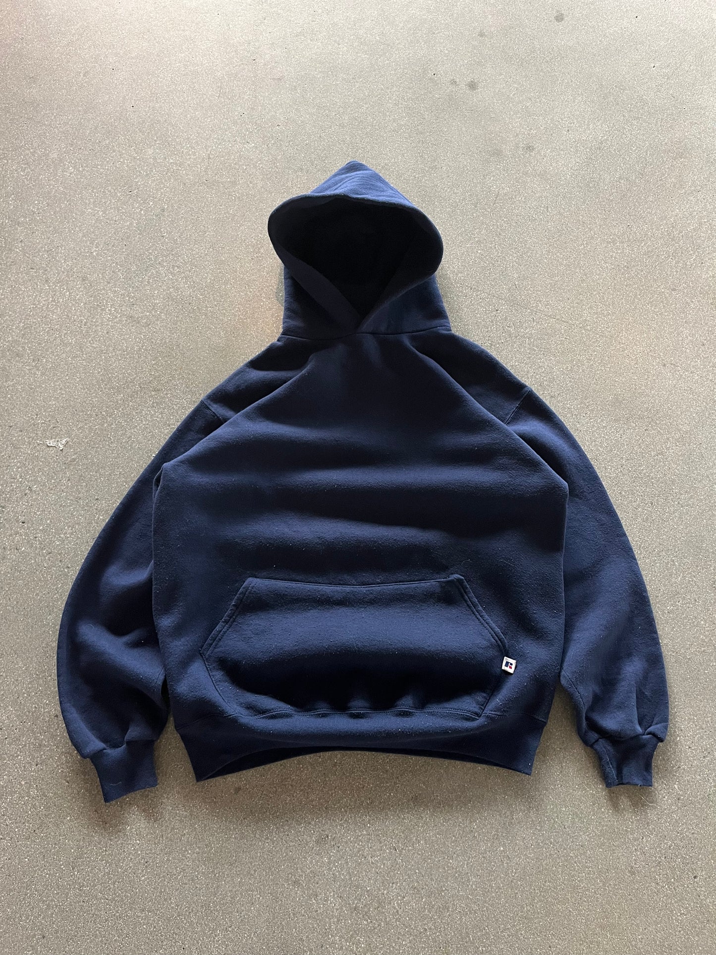 90’S NAVY BLUE RUSSELL ATHLETIC HOODIE - BOXY L