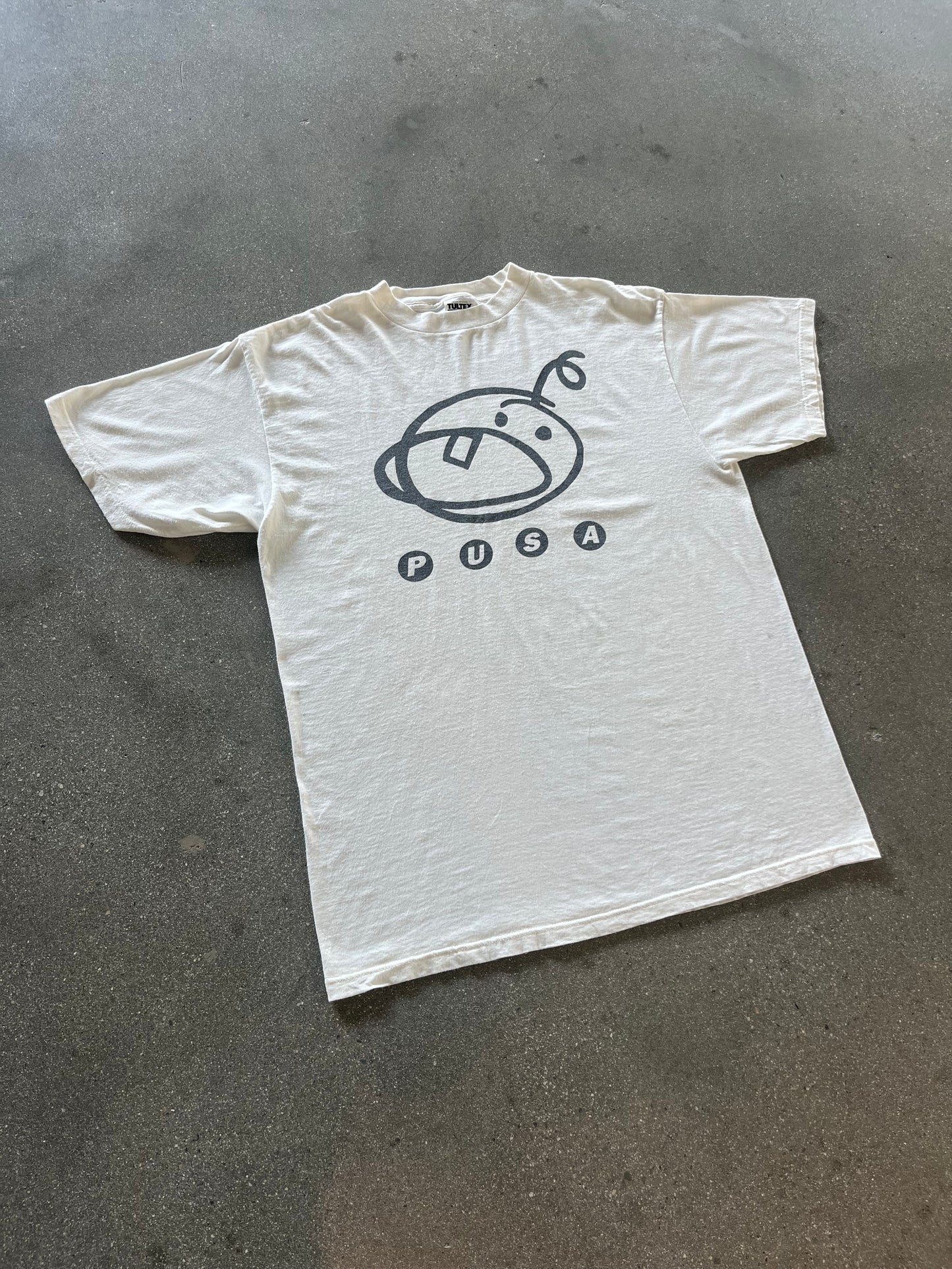 90’S “PUSA” TEE - XL