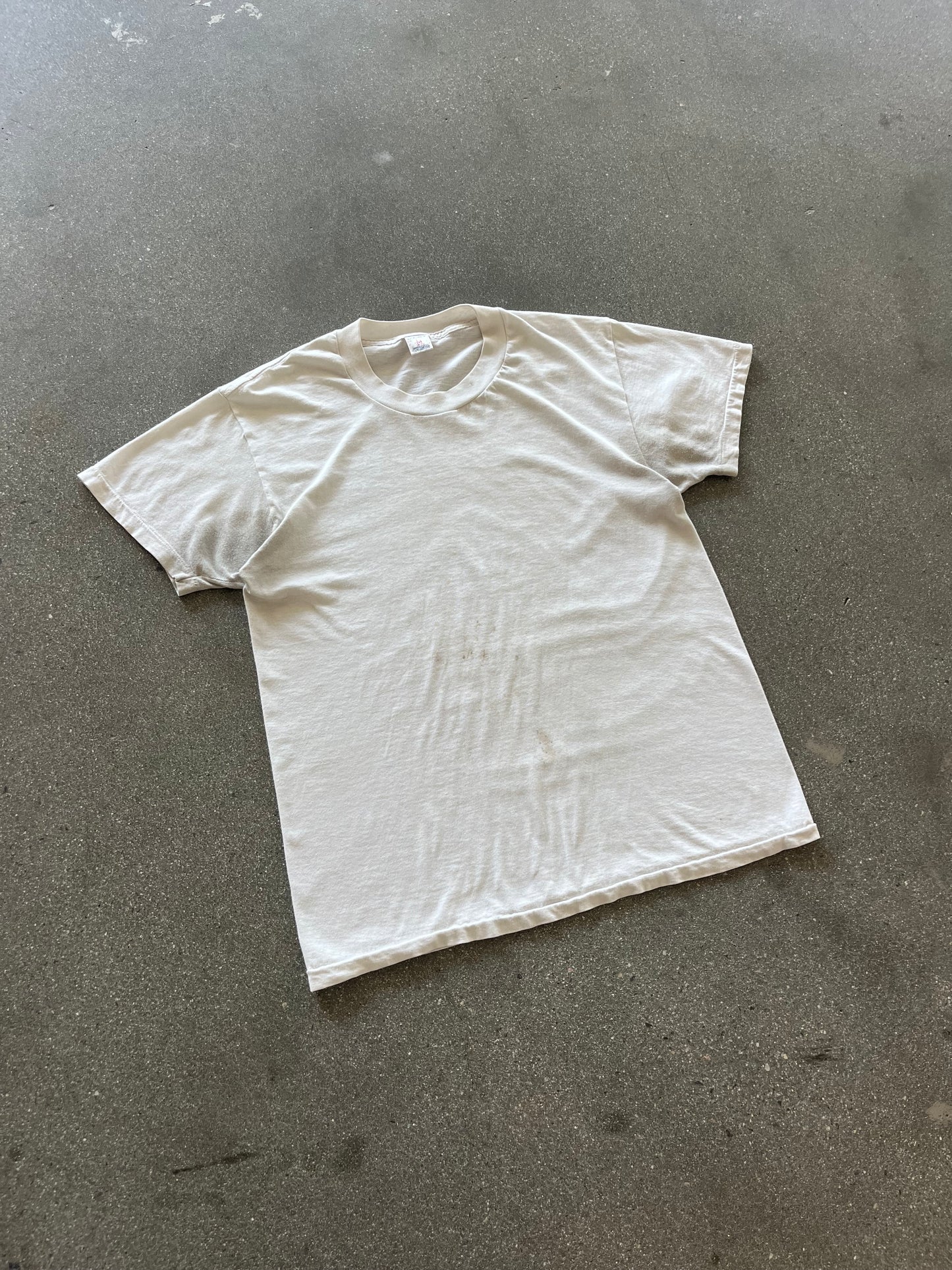 80’S THRASHED WHITE BLANK TEE - M
