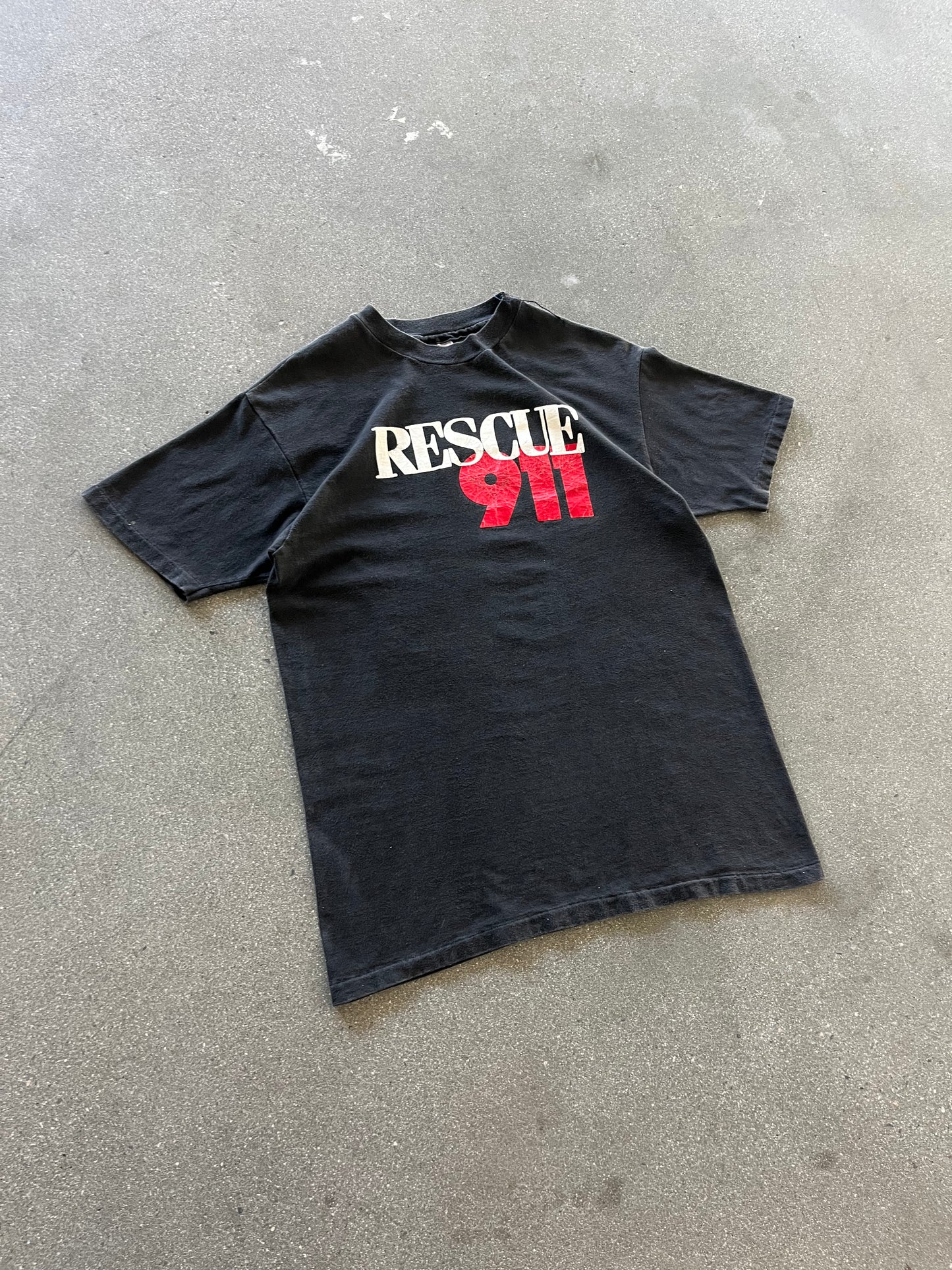 90’S “RESCUE 911” TEE - M/L