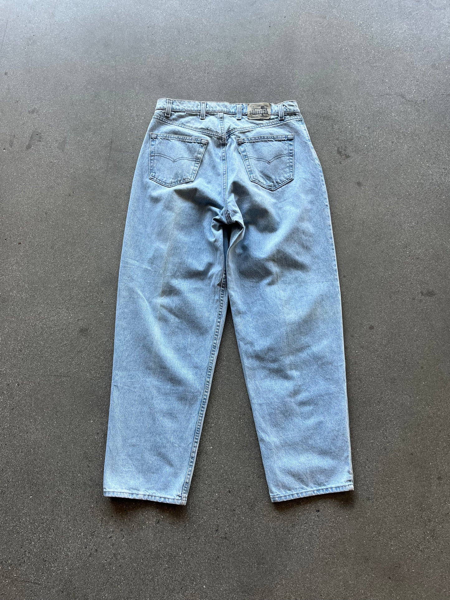 90’S BAGGY LEVI’S SILVERTABS - 36