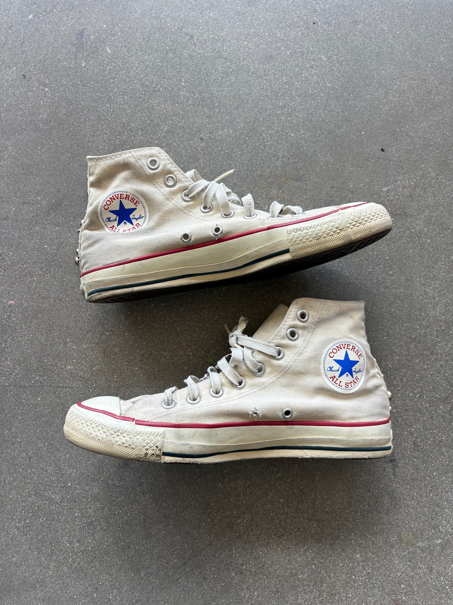 miUSA 90’S HIGH TOP STUDDED BEIGE CONVERSE - 8 US MENS