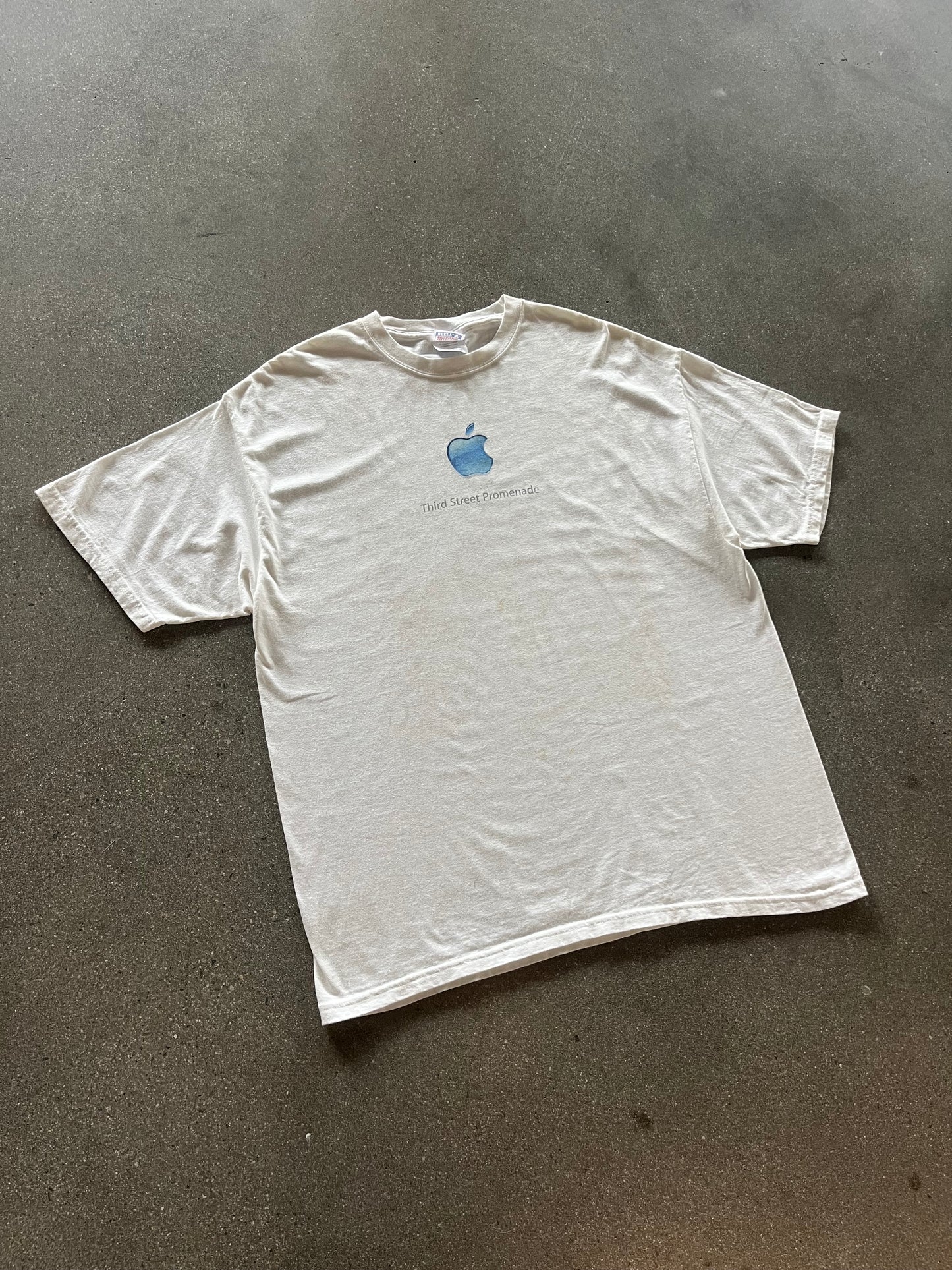 2000’S SANTA MONICA APPLE TEE - XL