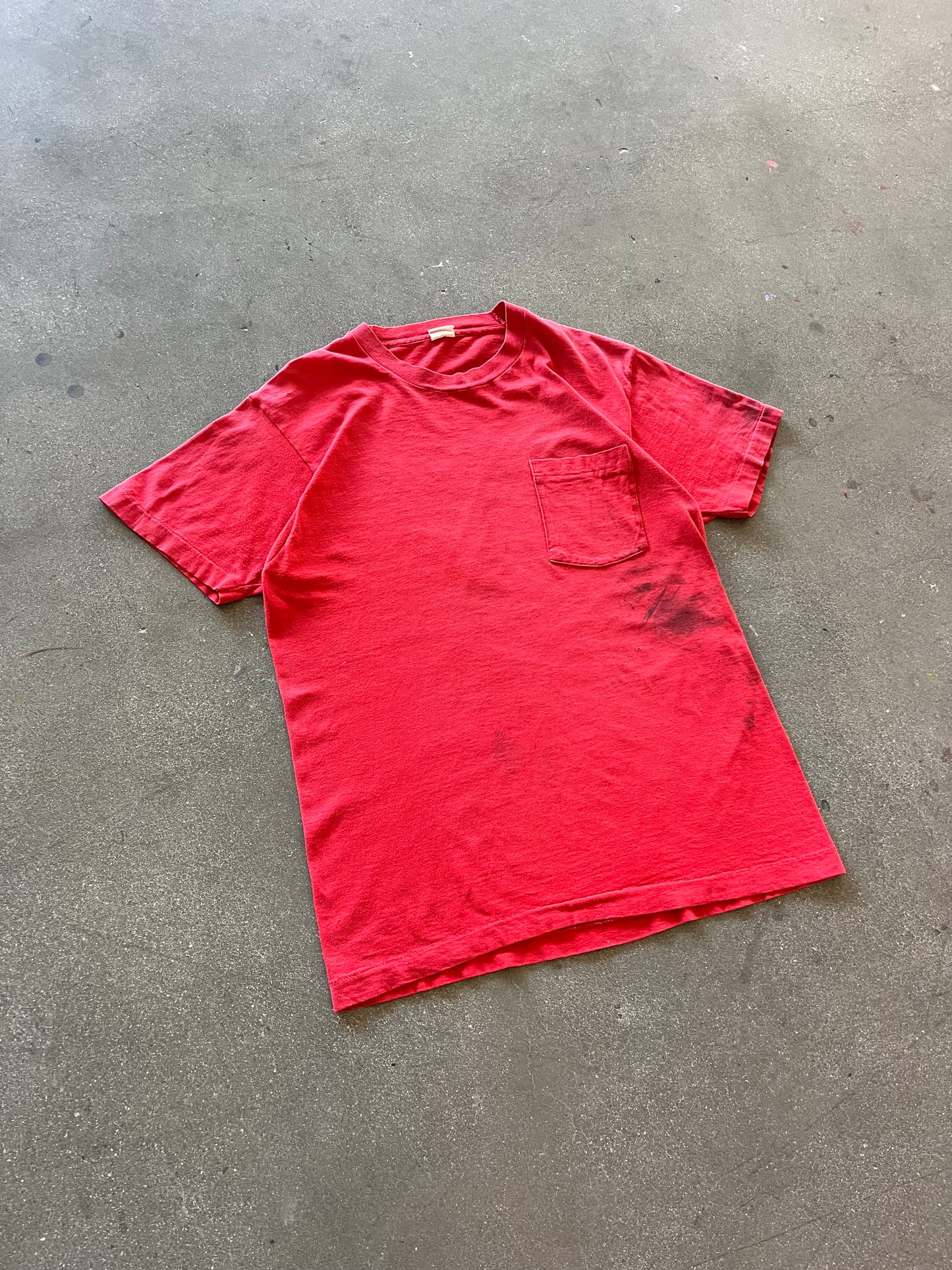 70’S THRASHED RED SELVEDGE POCKET TEE - M/L