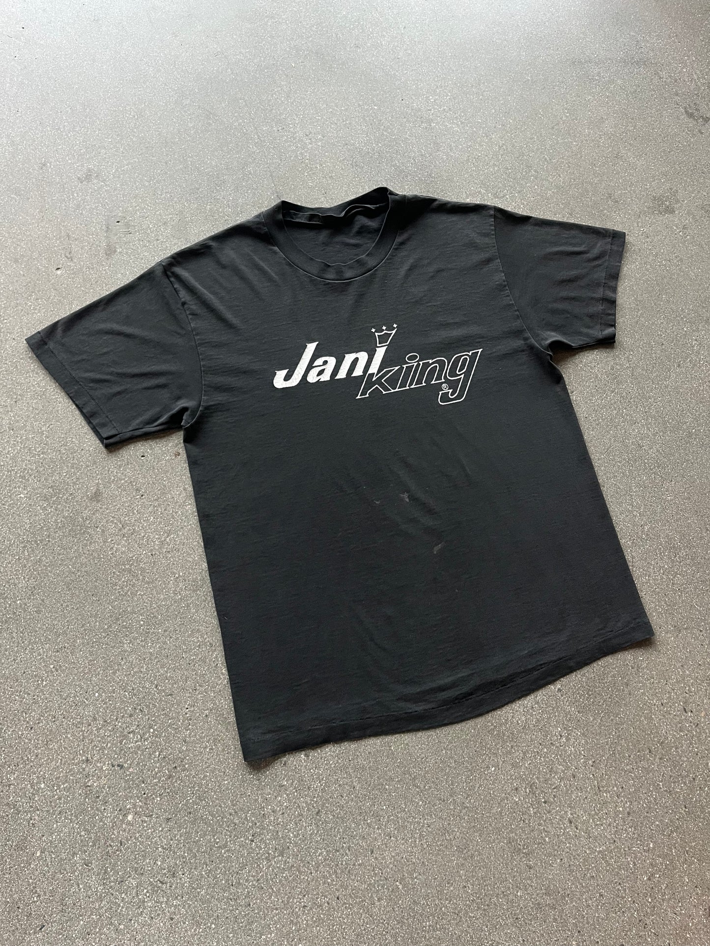 90’S JANI KING TEE - M/L