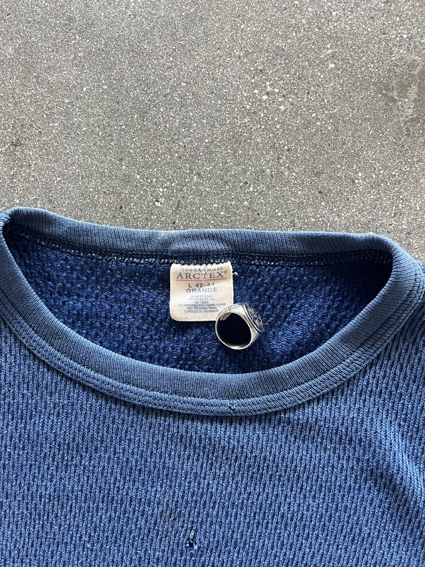 80’S SUNFADED NAVY ARCTEX WAFFLE THERMAL - M