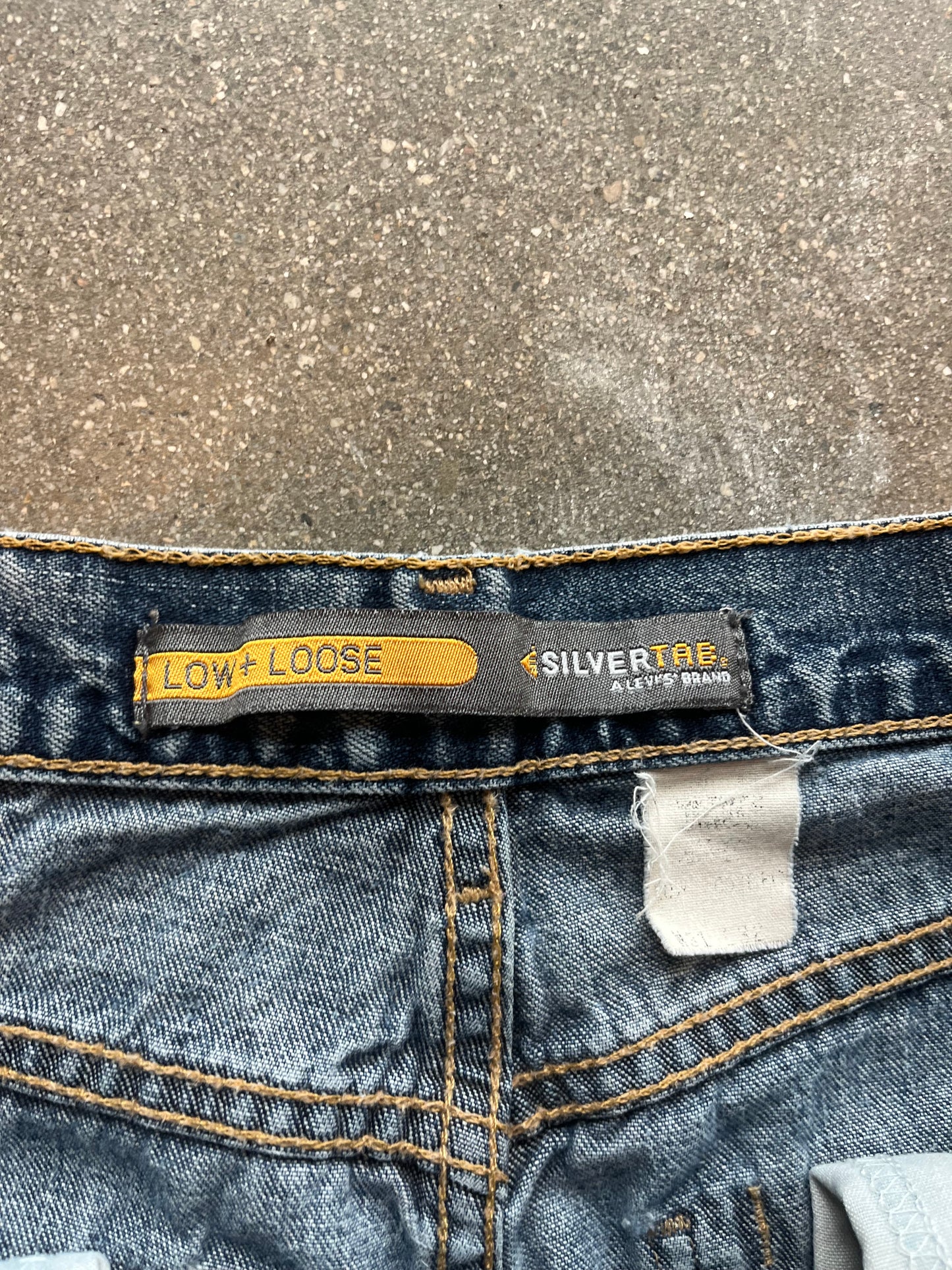 90’S FADED SILVERTAB LEVI’S - 31