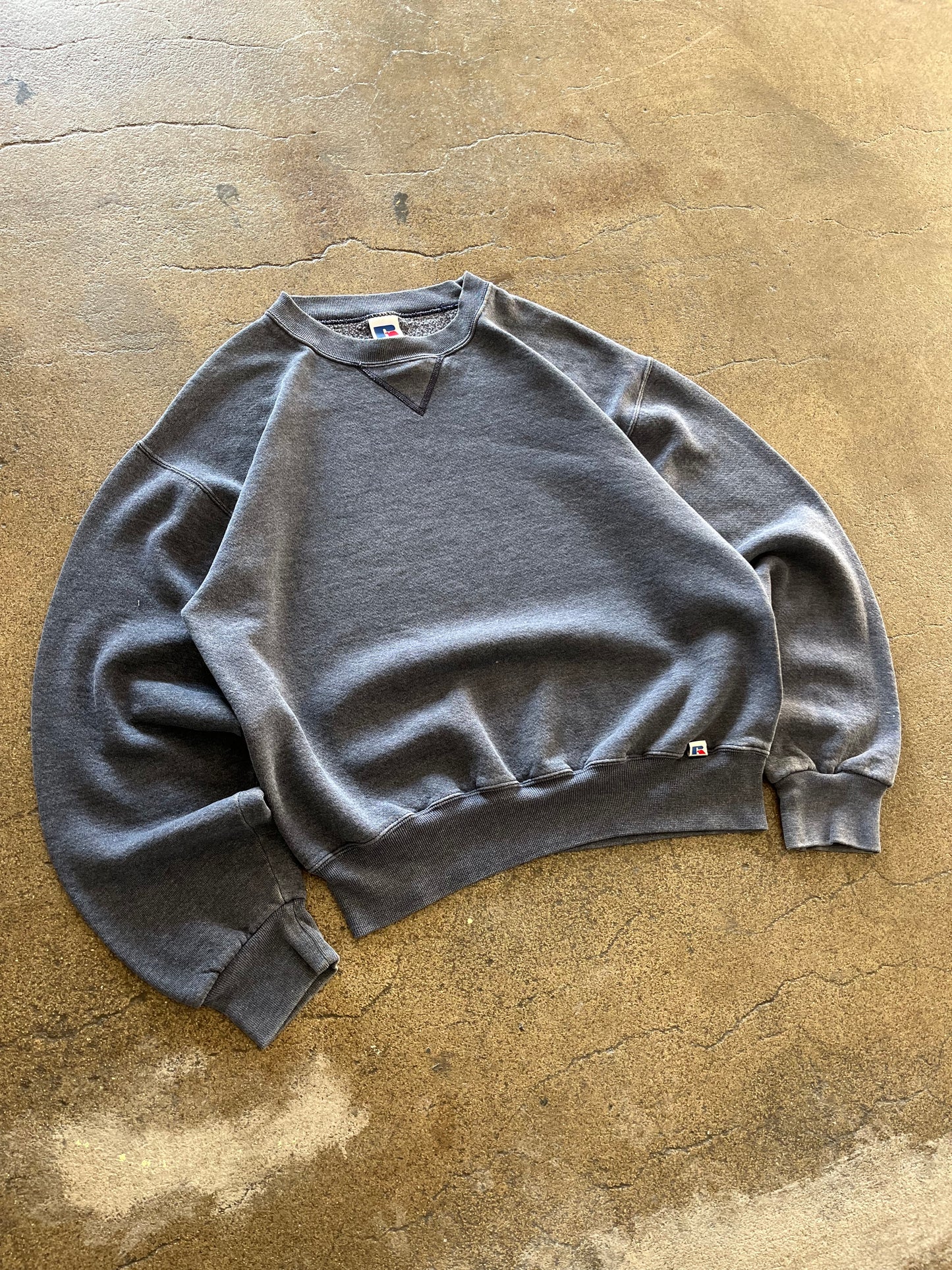 90’S MIDNIGHT BLUE RUSSELL ATHLETIC CREWNECK - BOXY M