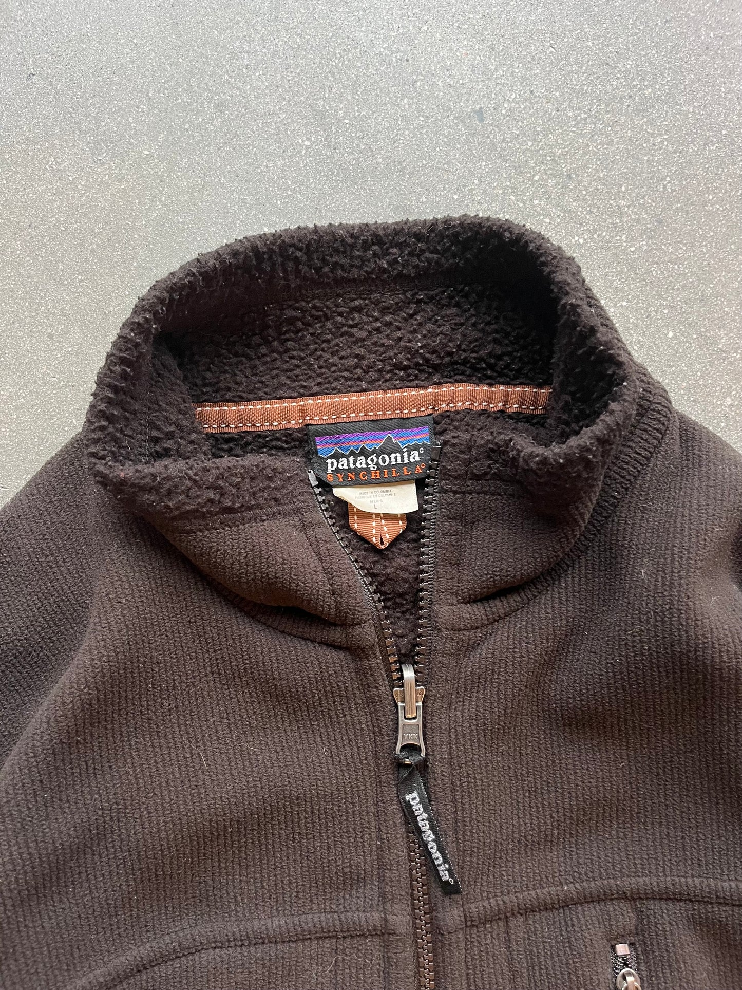 90’S CHOCOLATE BROWN PATAGONIA SYNCHILLA - BOXY L