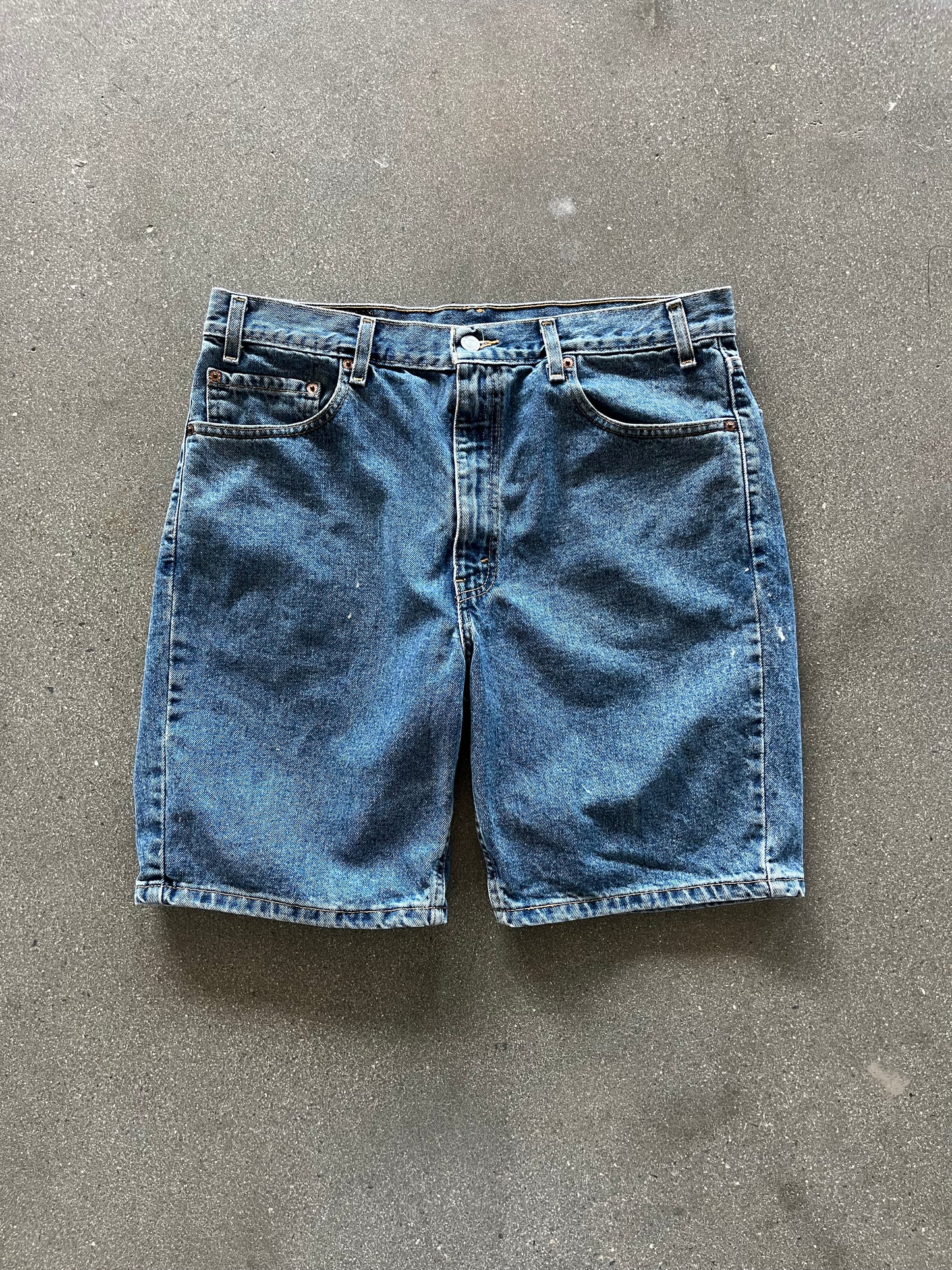 90’S LEVI’S 505 JORTS - 36