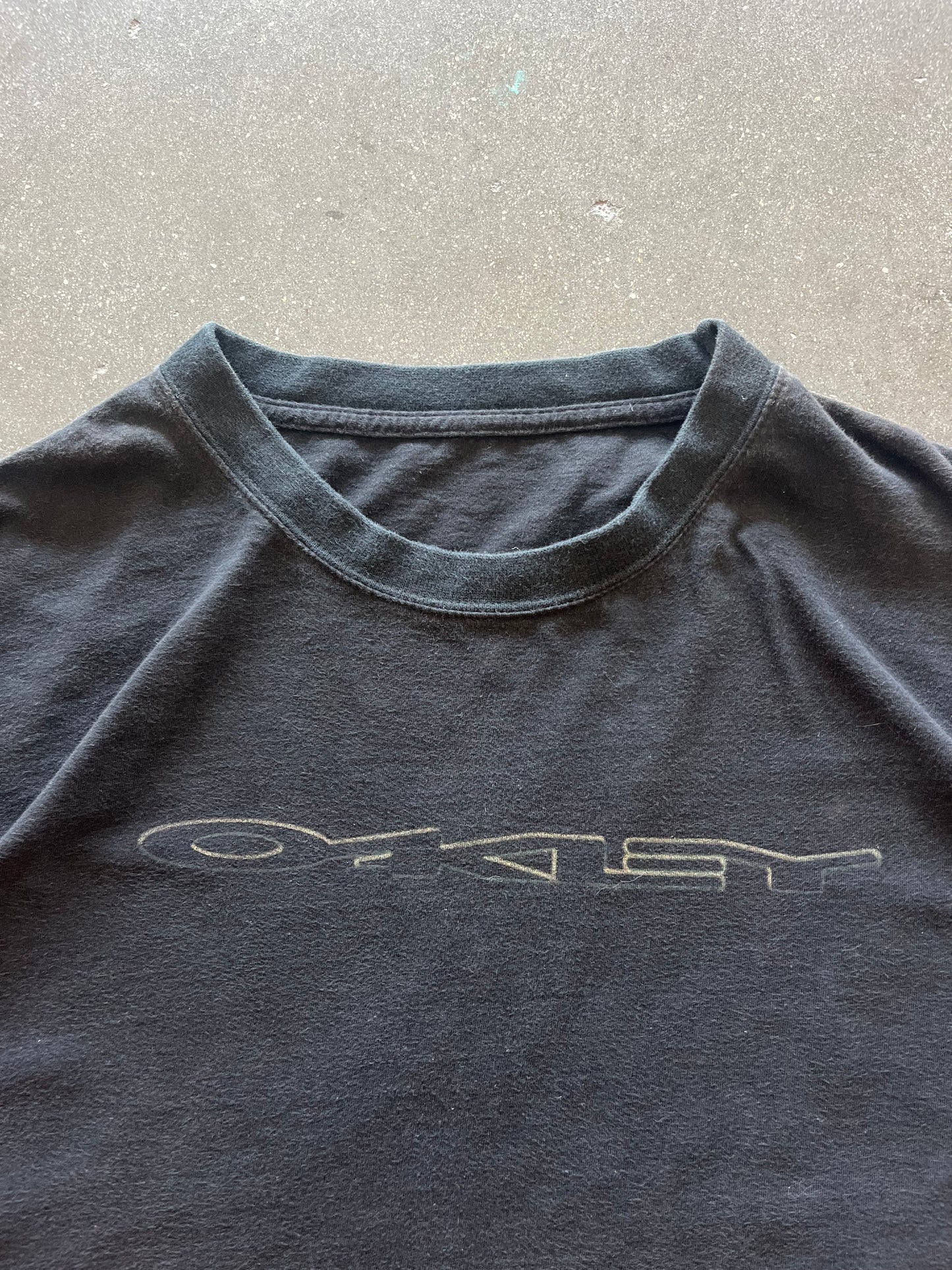 2000’S BLACK OAKLEY LONGSLEEVE - BOXY XL